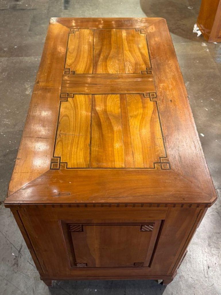 Inlay 19th Century Italian Neo-Classical Walnut Commode For Sale