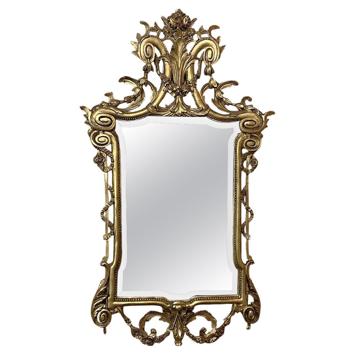 19th Century Italian Neoclassical Carved Giltwood Mirror