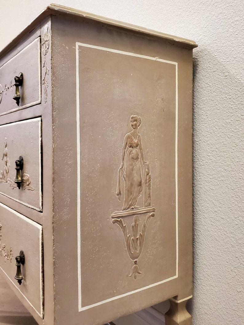 19th Century Italian Neoclassical Chest of Drawers In Good Condition For Sale In Forney, TX