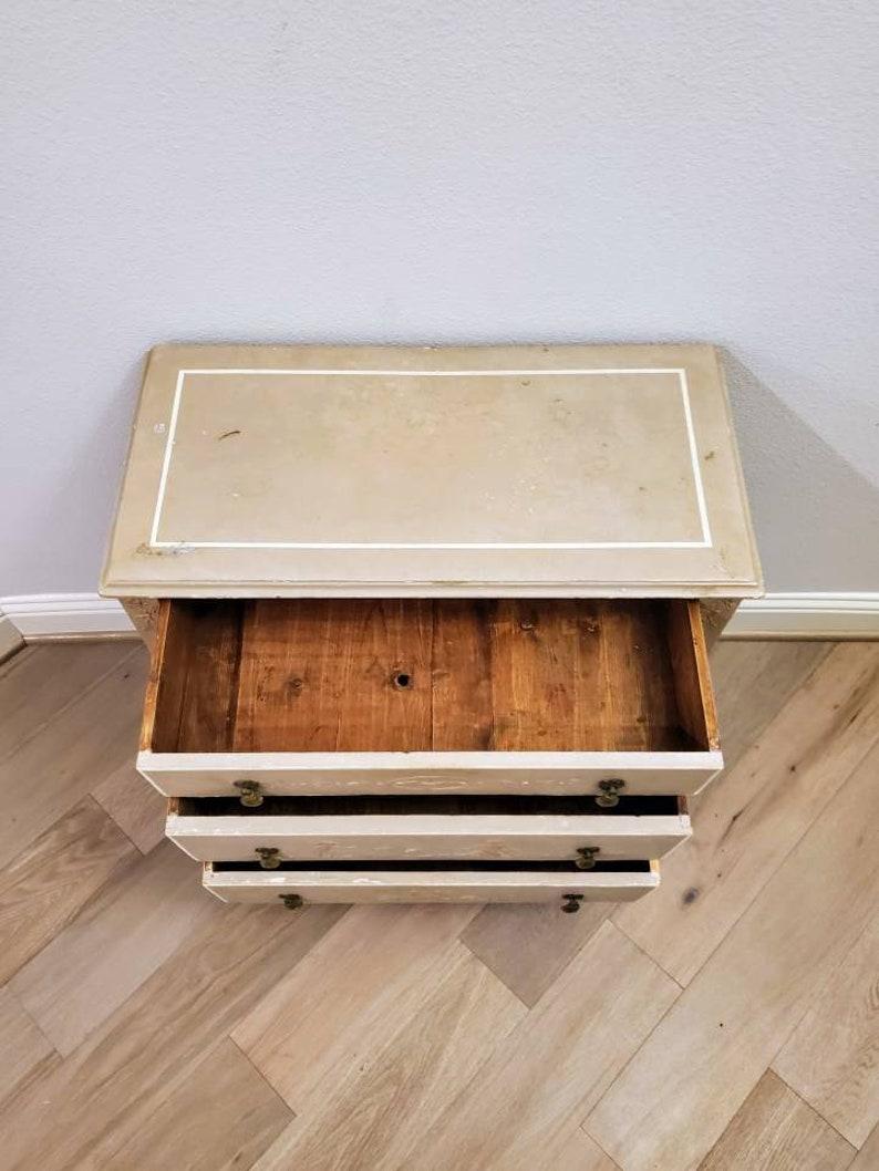 Antique Italian Neoclassical Grisaille Paint Petite Chest Of Drawers Night Stand For Sale 1