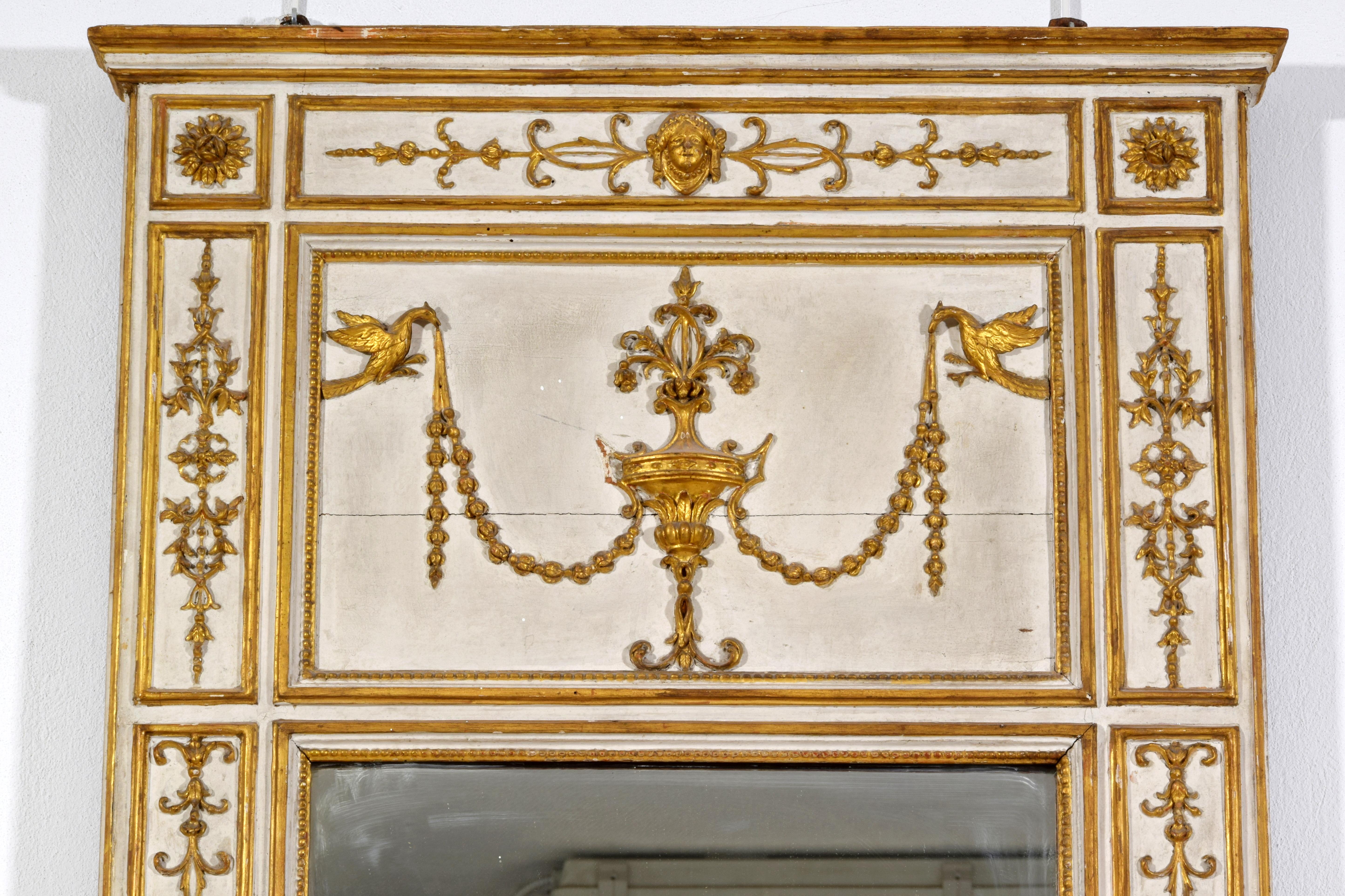 19th Century, Italian Neoclassical Lacquered and Gilt Wood Console with Mirror For Sale 13