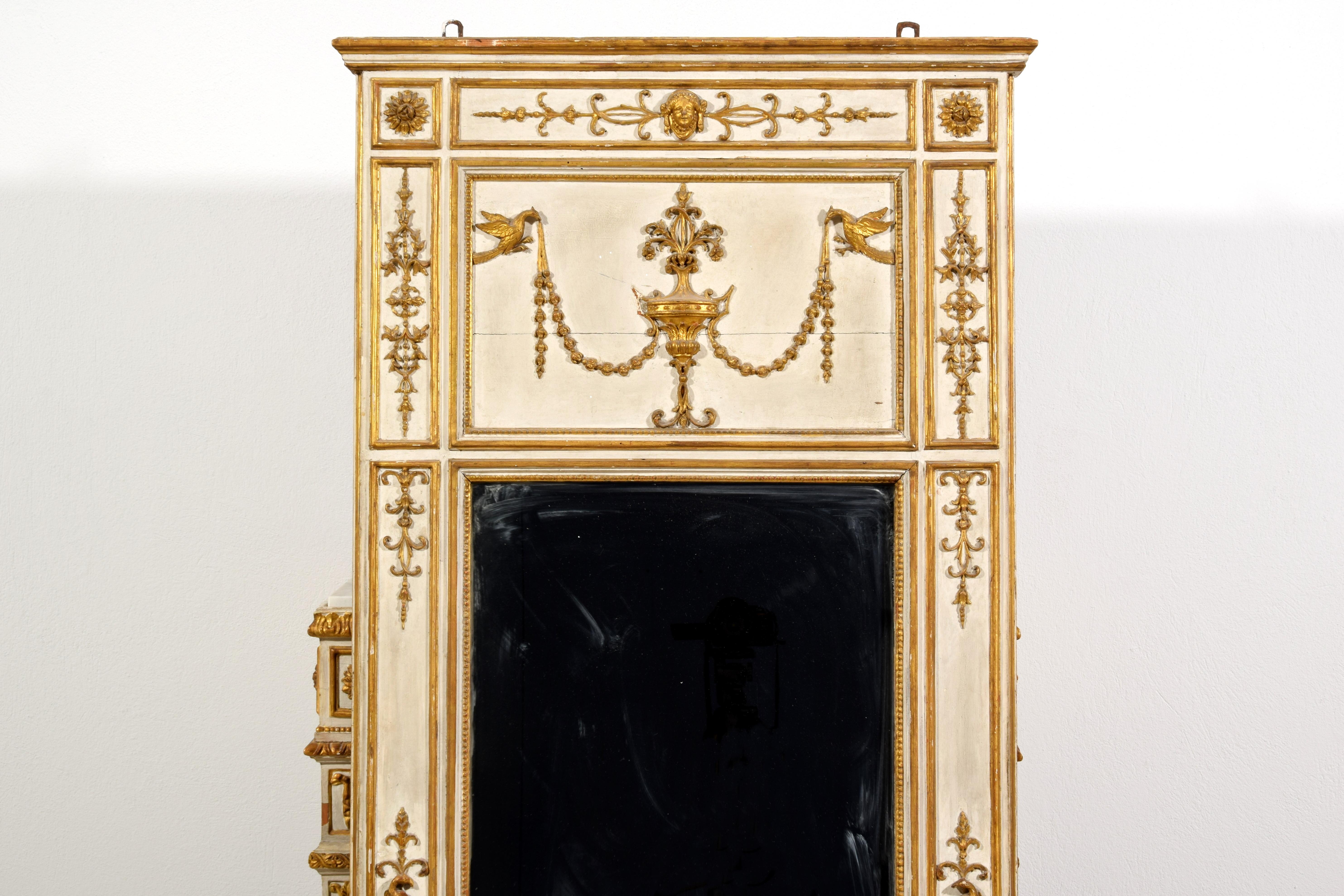 19th Century, Italian Neoclassical Lacquered and Gilt Wood Console with Mirror For Sale 14