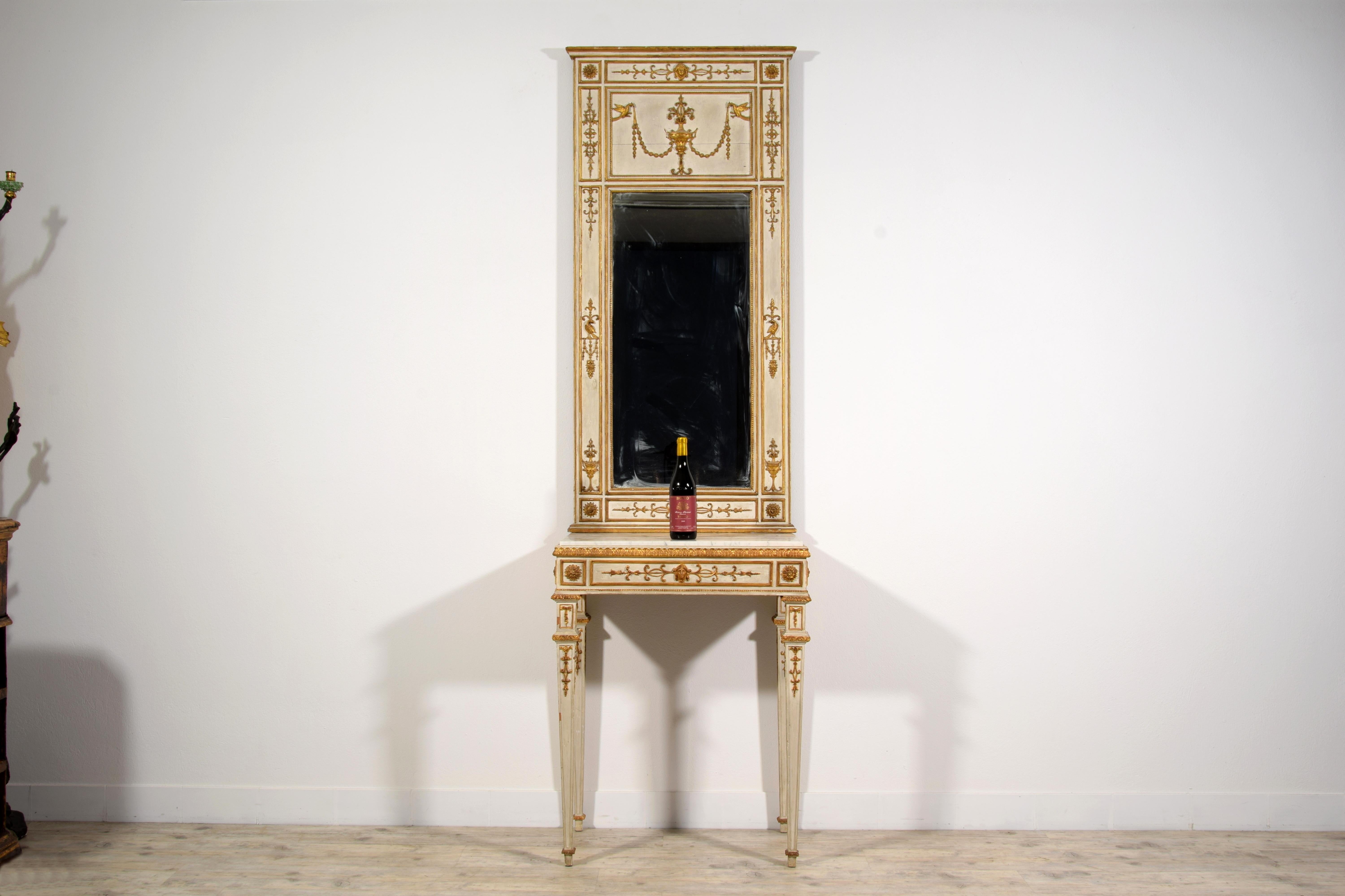 19th Century, Italian Neoclassical Lacquered and Gilt Wood Console with Mirror For Sale 1