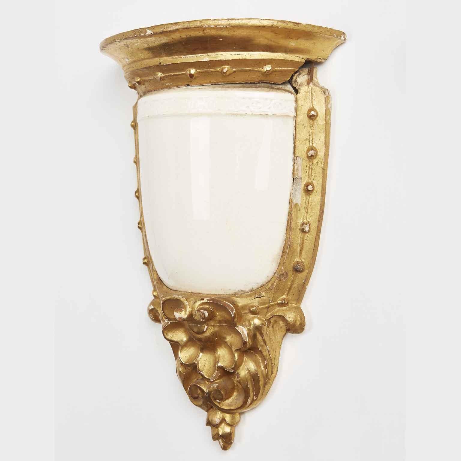 19th Century Italian Neoclassical Majolica Pair of Wall Brackets for Sconces For Sale 3