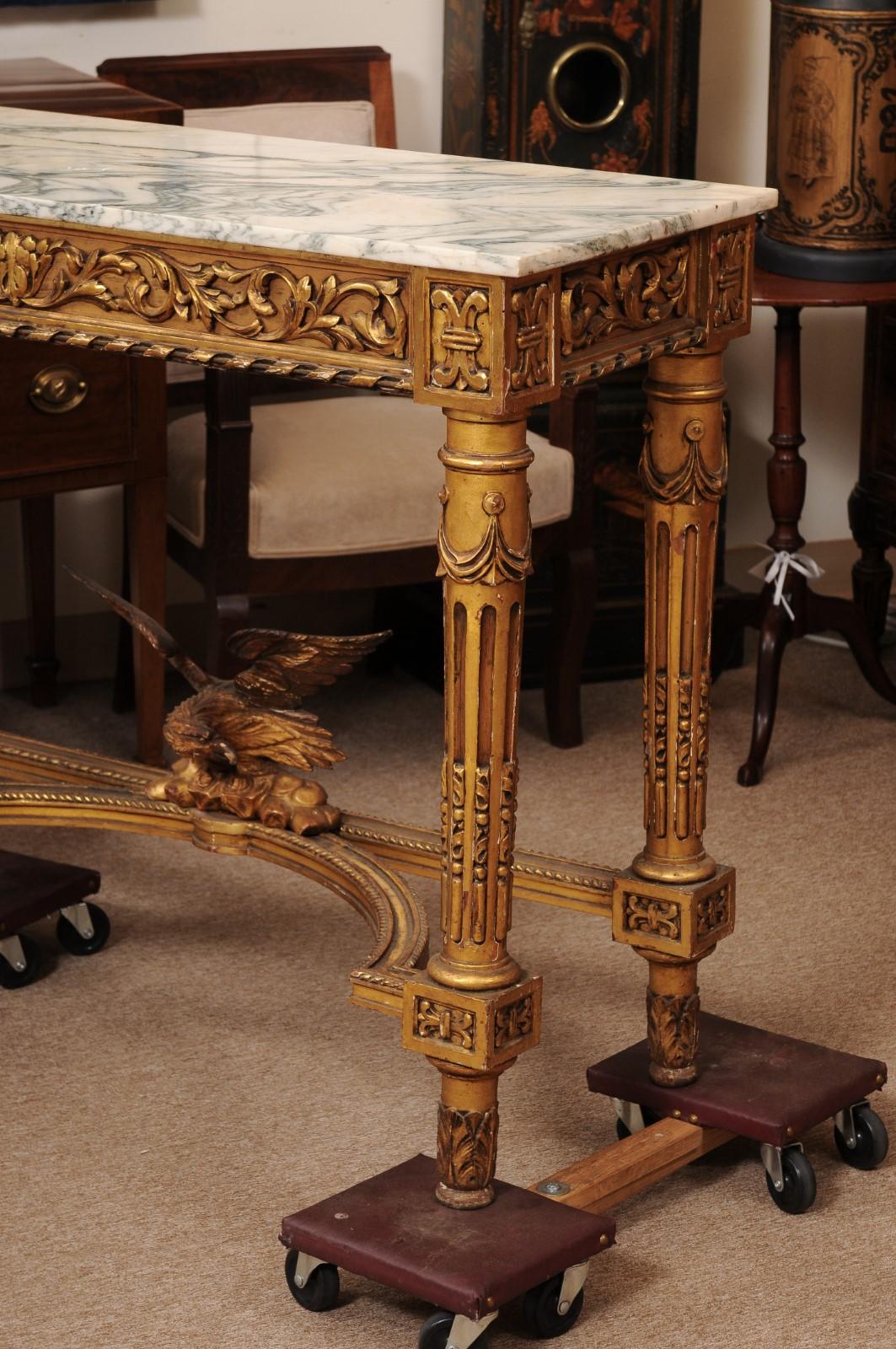 Tavolo da console neoclassico italiano del XIX secolo con piano in marmo e legno dorato in vendita 6