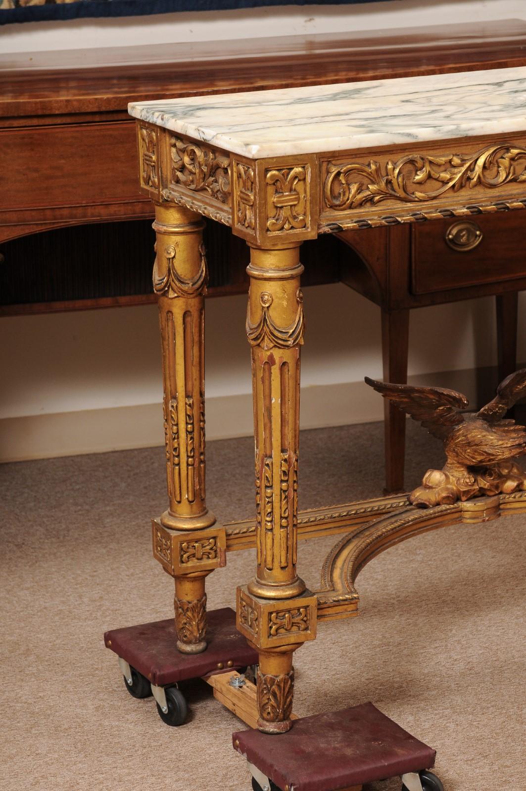 Neoclassico Tavolo da console neoclassico italiano del XIX secolo con piano in marmo e legno dorato in vendita