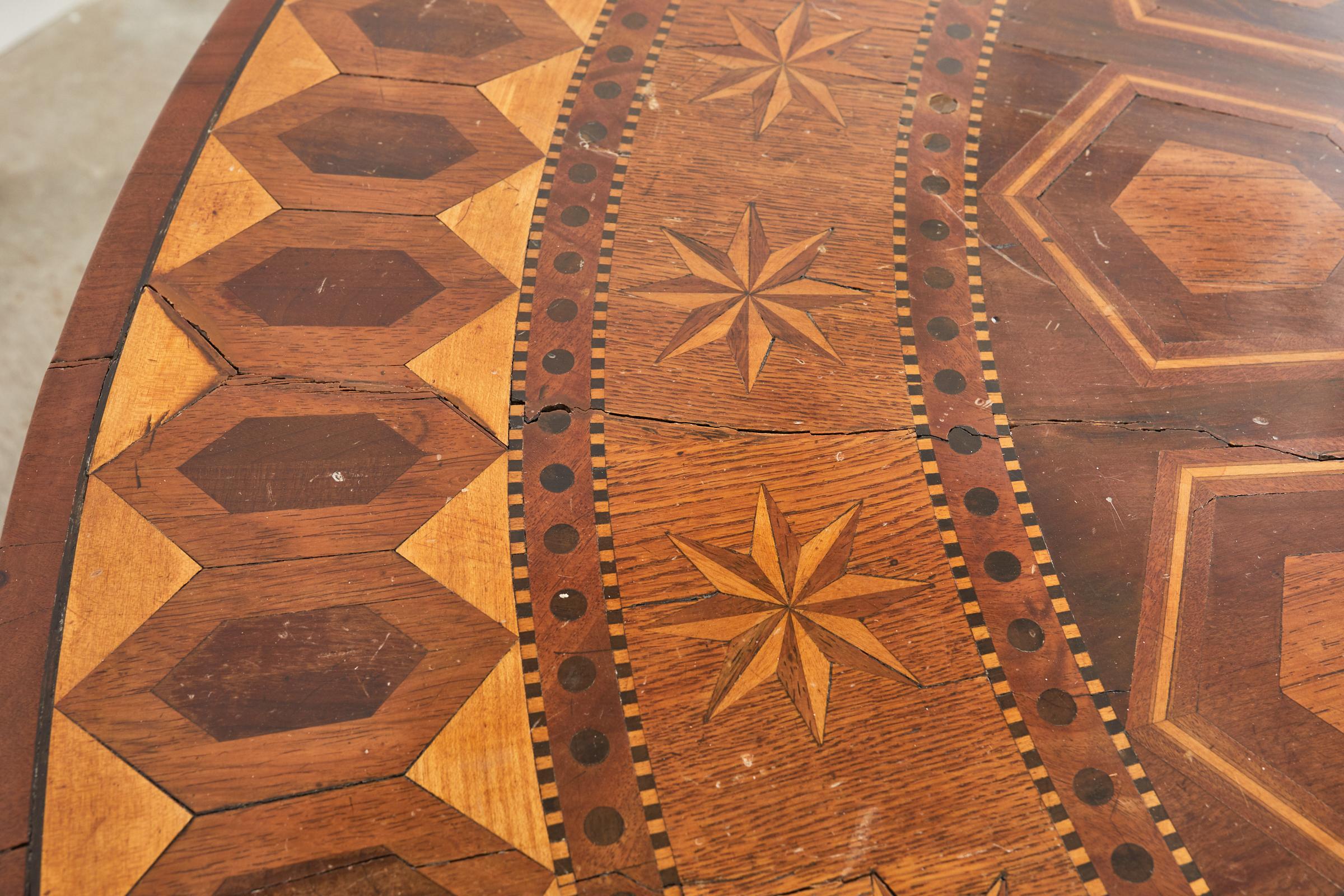 19th Century Italian Neoclassical Parquetry Walnut Dining Centre Table For Sale 15