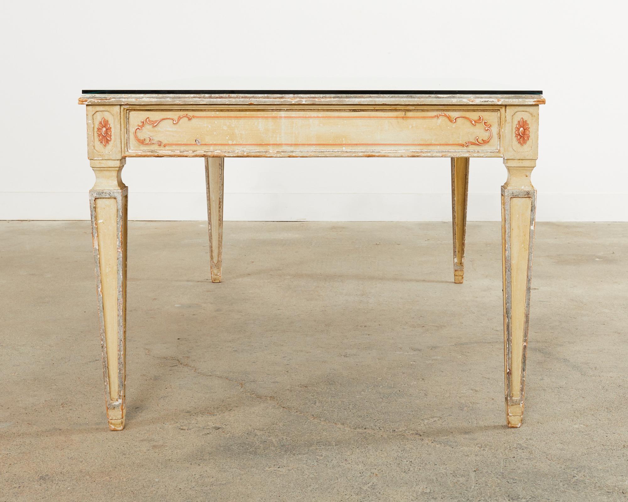 Verre Table de salle à manger vénitienne peinte de style néoclassique italien du 19e siècle en vente