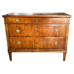 Commode in legno di noce neoclassico italiano del XIX secolo con intarsi