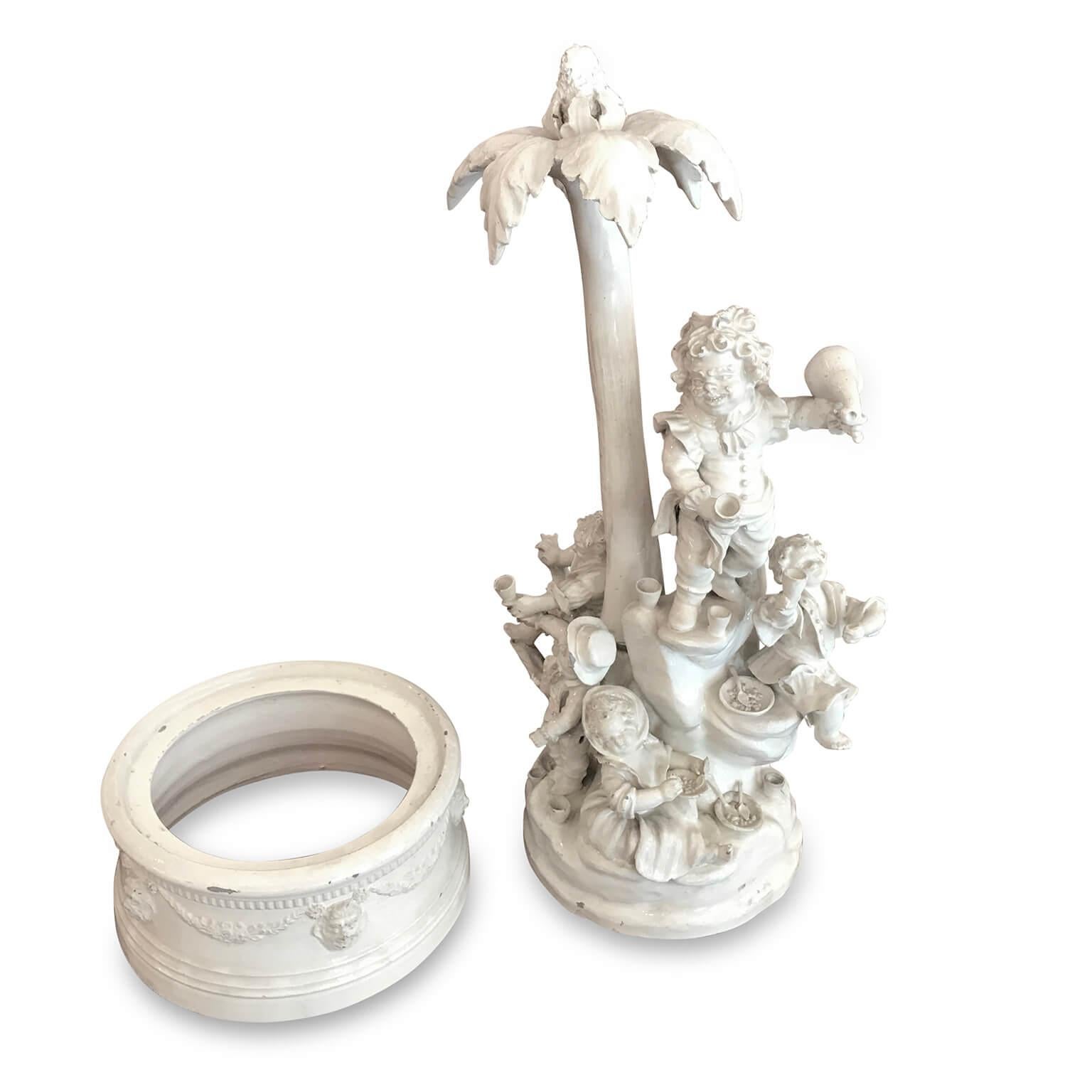 Ceramica Centrotavola Figurale Bianco Neoclassico Veneziano del XIX secolo Nani in vendita