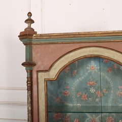 Italienischer bemalter Schrank aus dem 19.