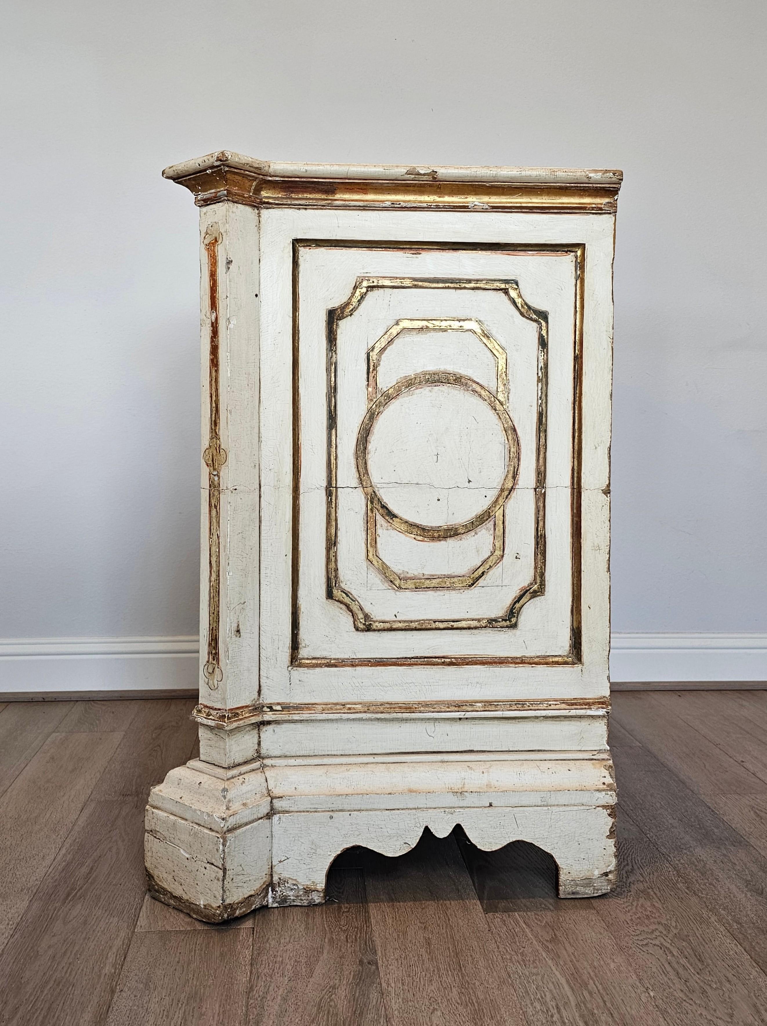 19th Century Italian Painted Single Door Cabinet  For Sale 6