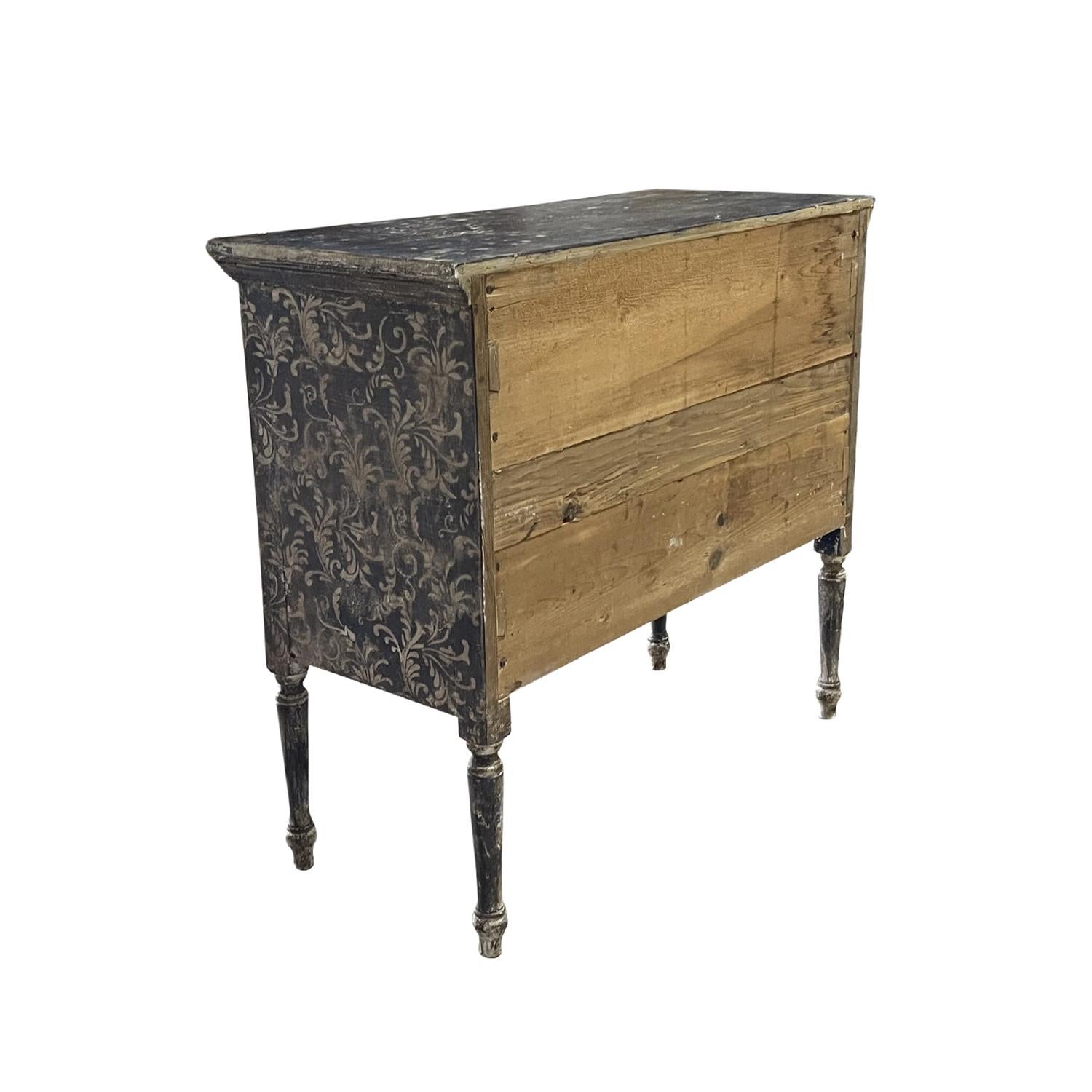 Metal 19th Century Italian Pair of Antique Sculptural Arte Povera Pinewood Nightstands For Sale