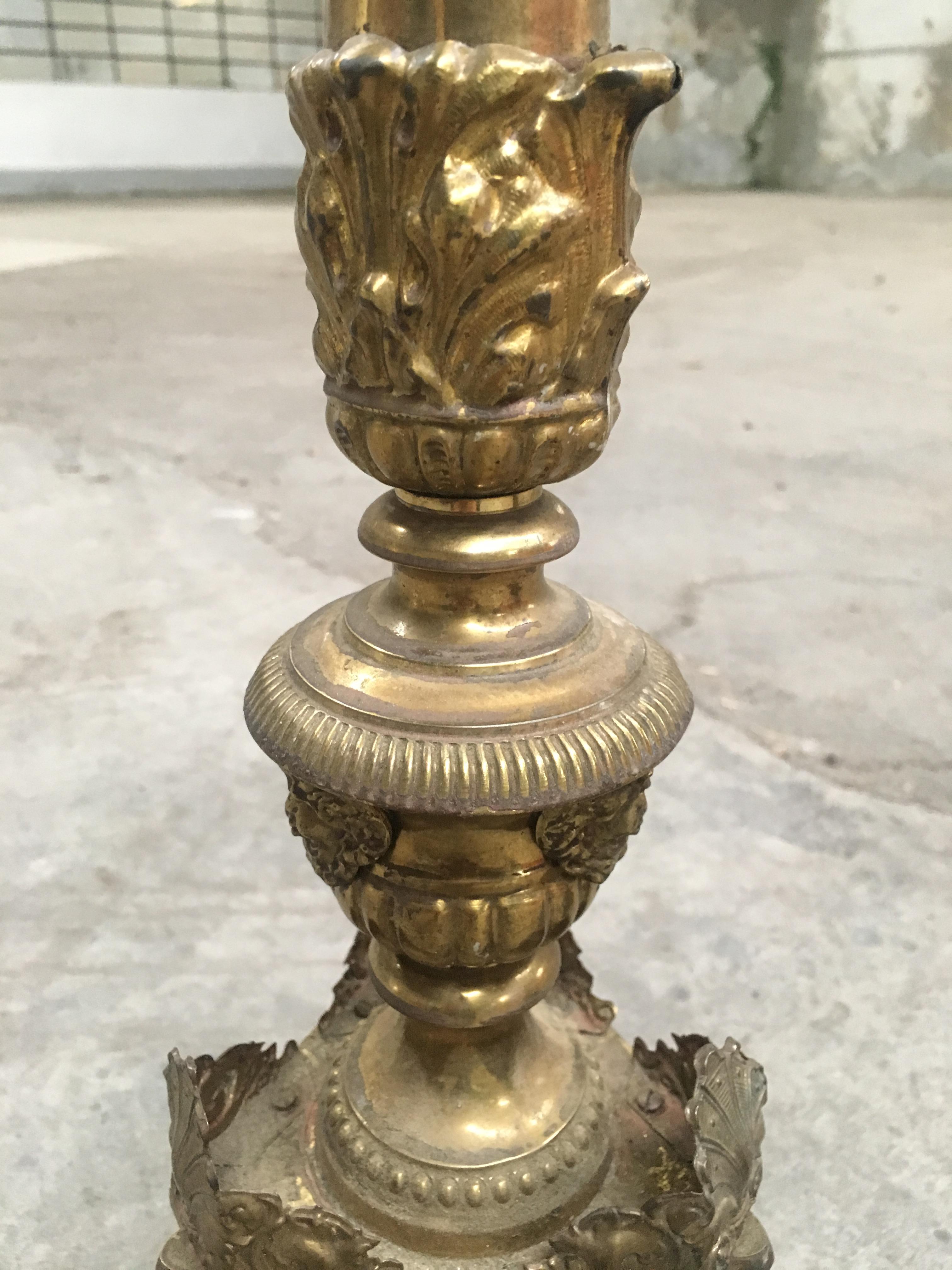 19th Century Italian Pair of Ecclesiastic Altar Brass Candleholders, 1890s In Good Condition In Prato, IT