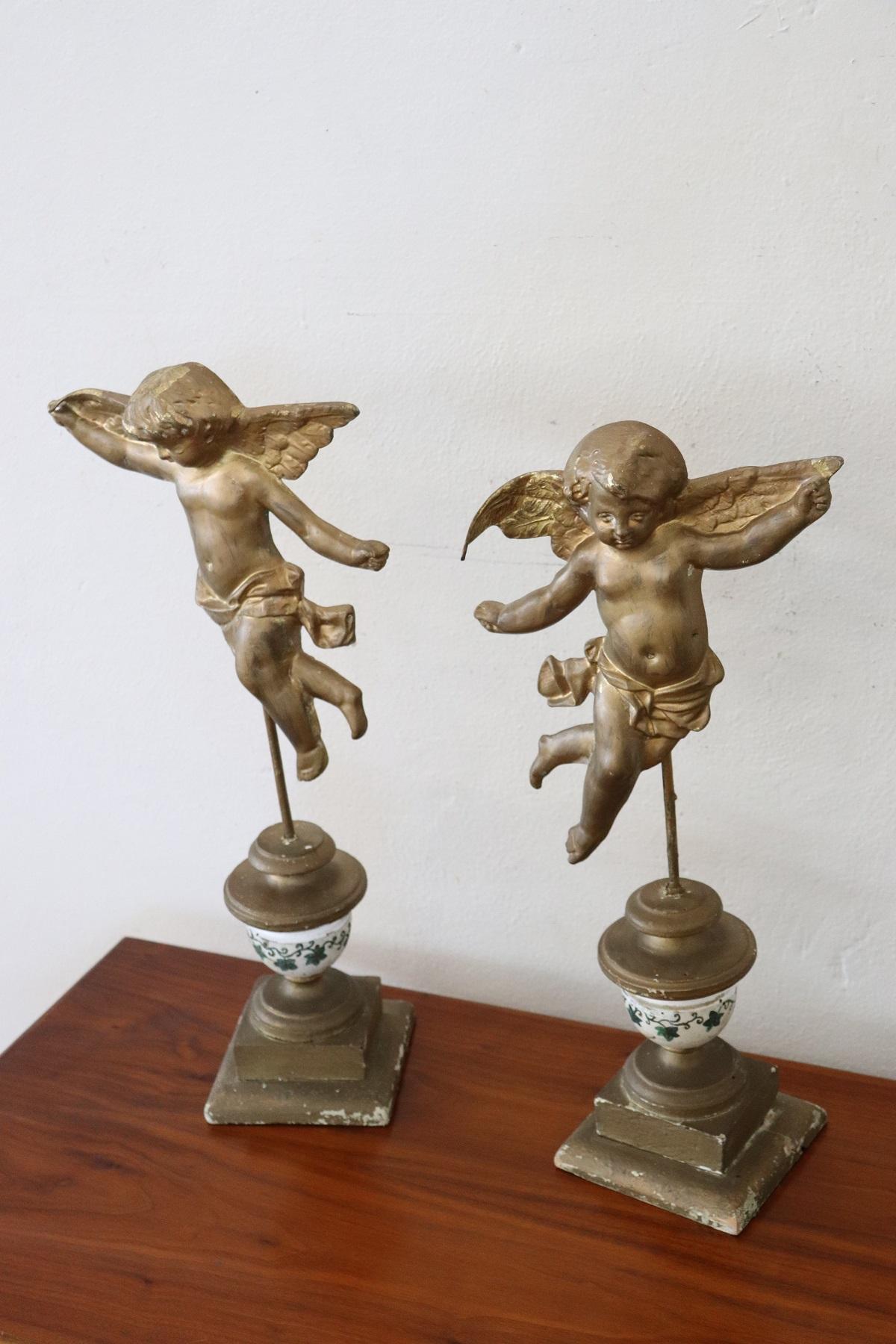 19th Century Italian Pair of Gilded Bronze Angels on a Wooden Base 3