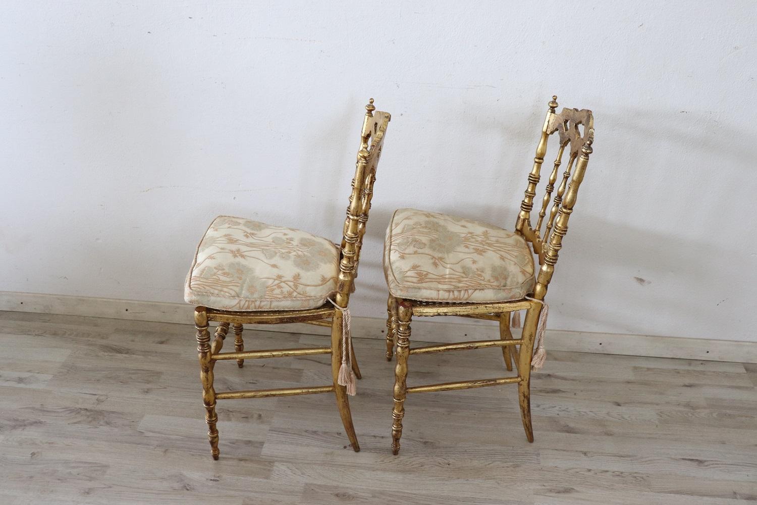 19th Century Italian Pair of Gilded Wood Chiavari Chairs with Vienna Straw For Sale 4