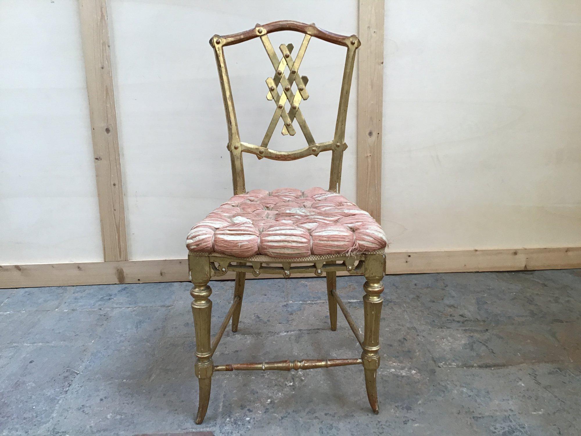 Victorian 19th Century Italian Pair of Gilt Wooden Chairs with Original Upholstery, 1890s For Sale
