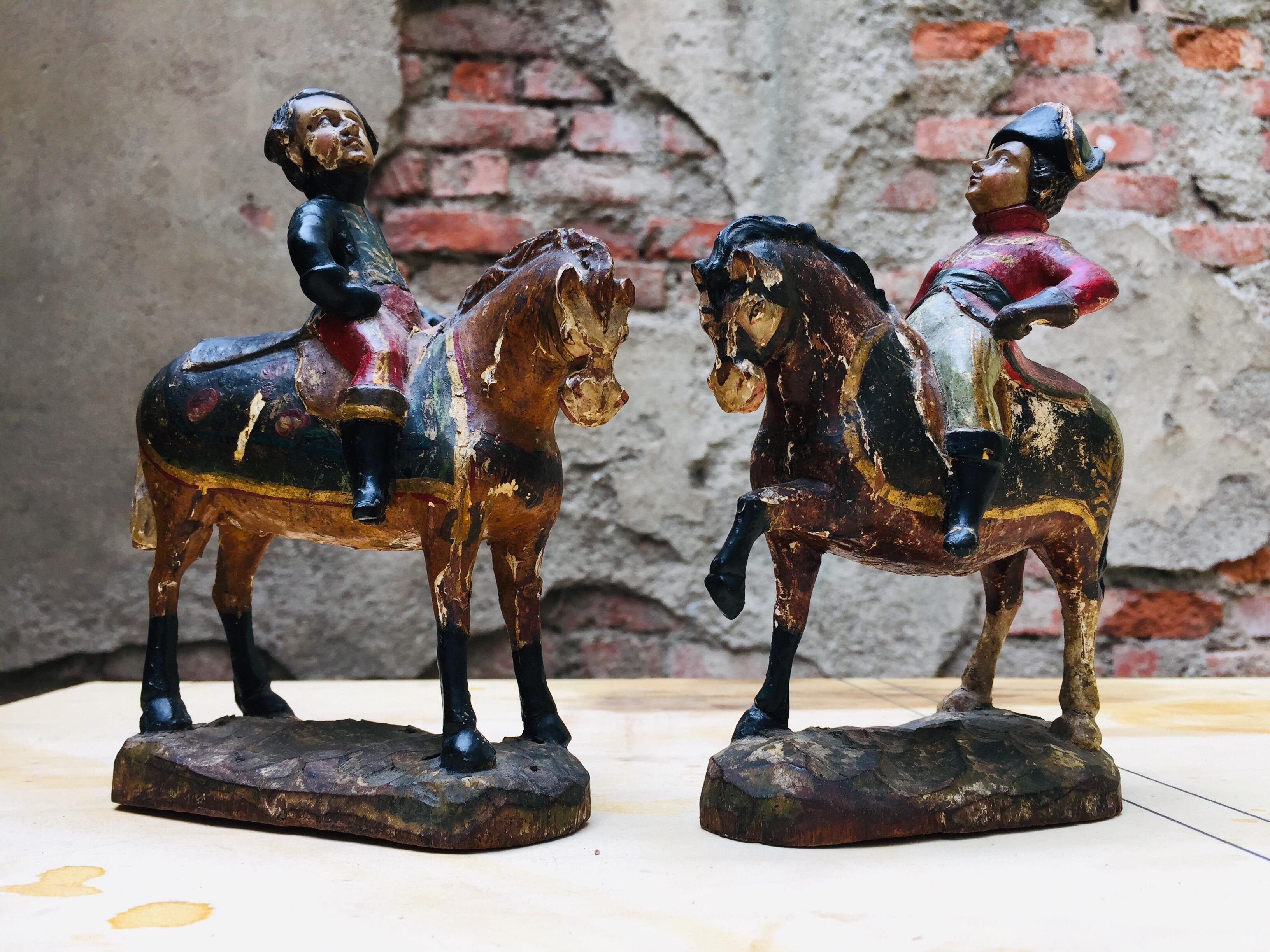 19th Century Italian Pair of Knights Sculptures Hand Carved Equestrian Soldiers 14
