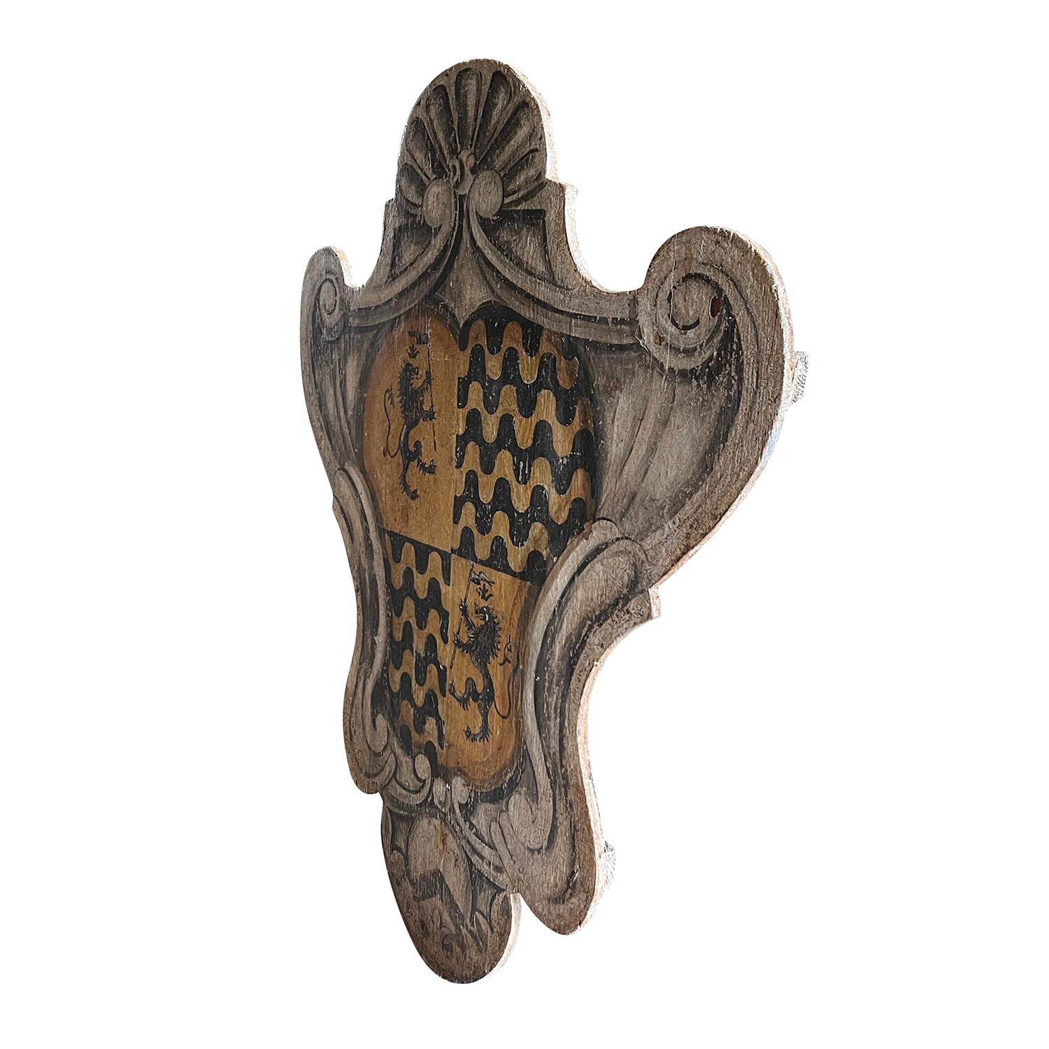 Italiano Coppia di stemmi araldici toscani in legno di pino del XIX secolo, decorazioni da parete antiche in vendita