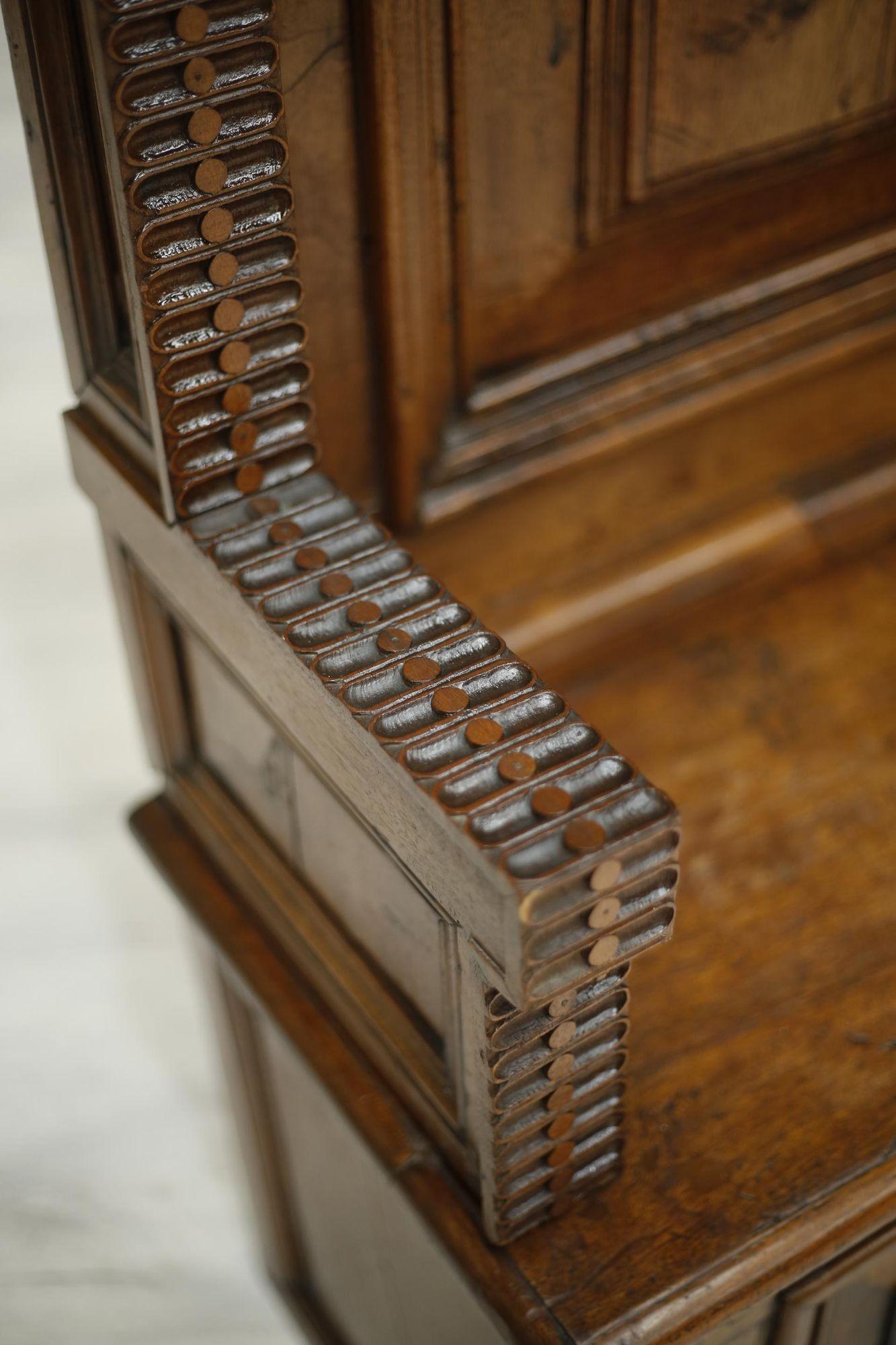 19th Century Italian Panelled Hall Bench In Excellent Condition In Malton, GB