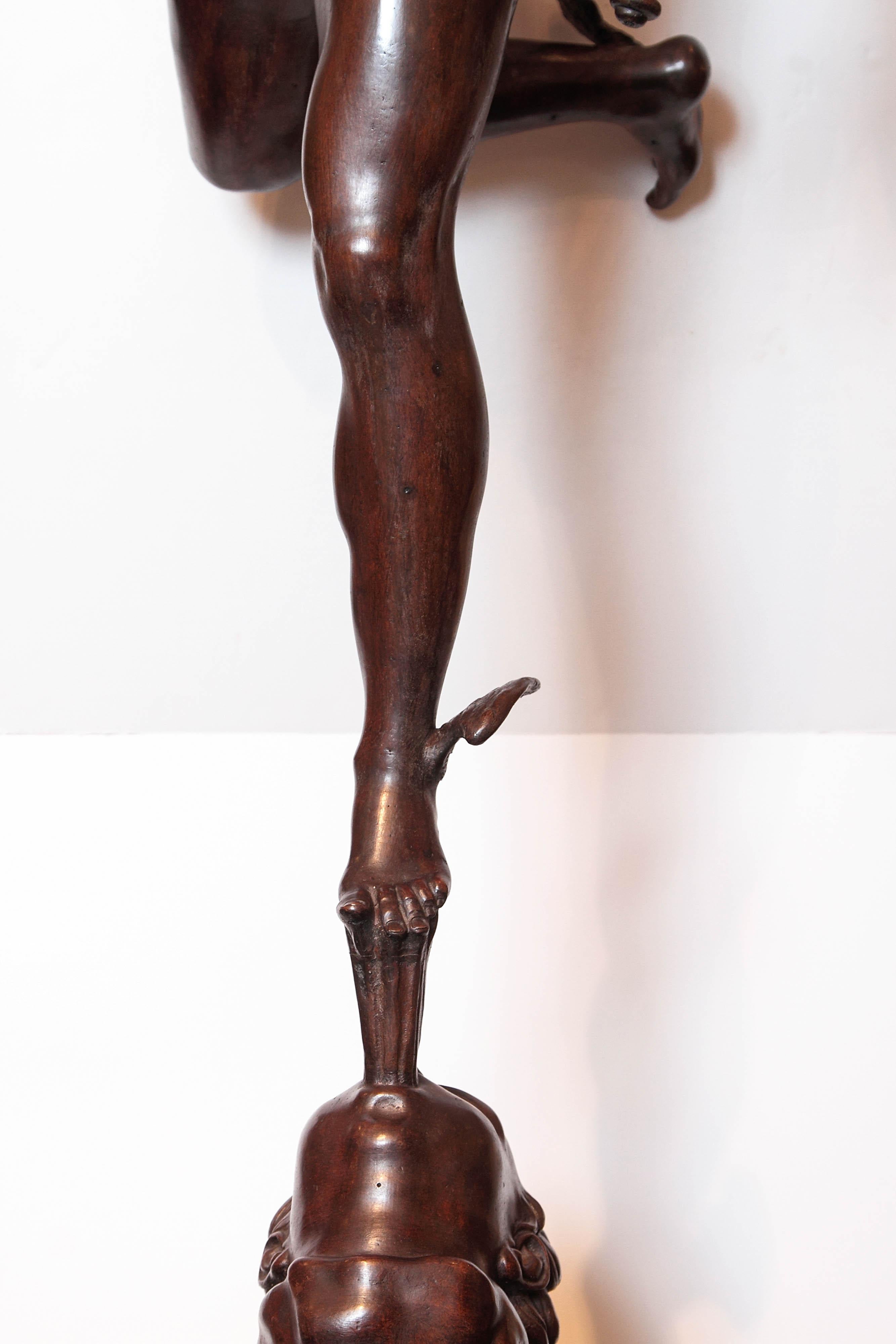 Bronze patiné italien du 19ème siècle représentant Mercure grandeur nature en vente 1