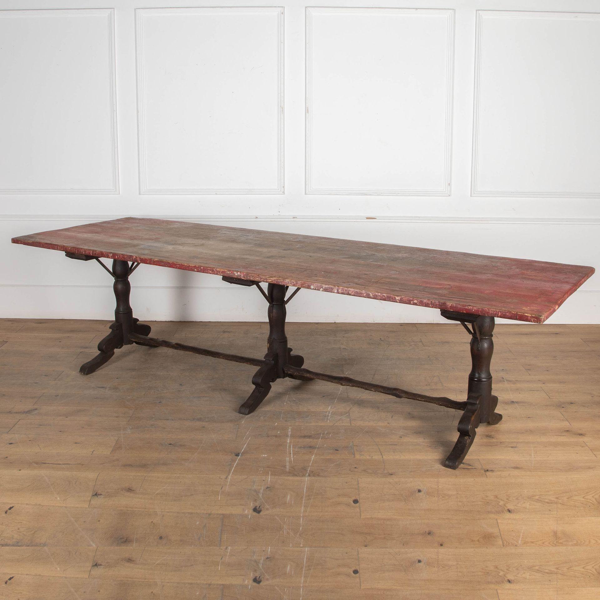Mesa de comedor italiana con pedestal del siglo XIX en venta 8