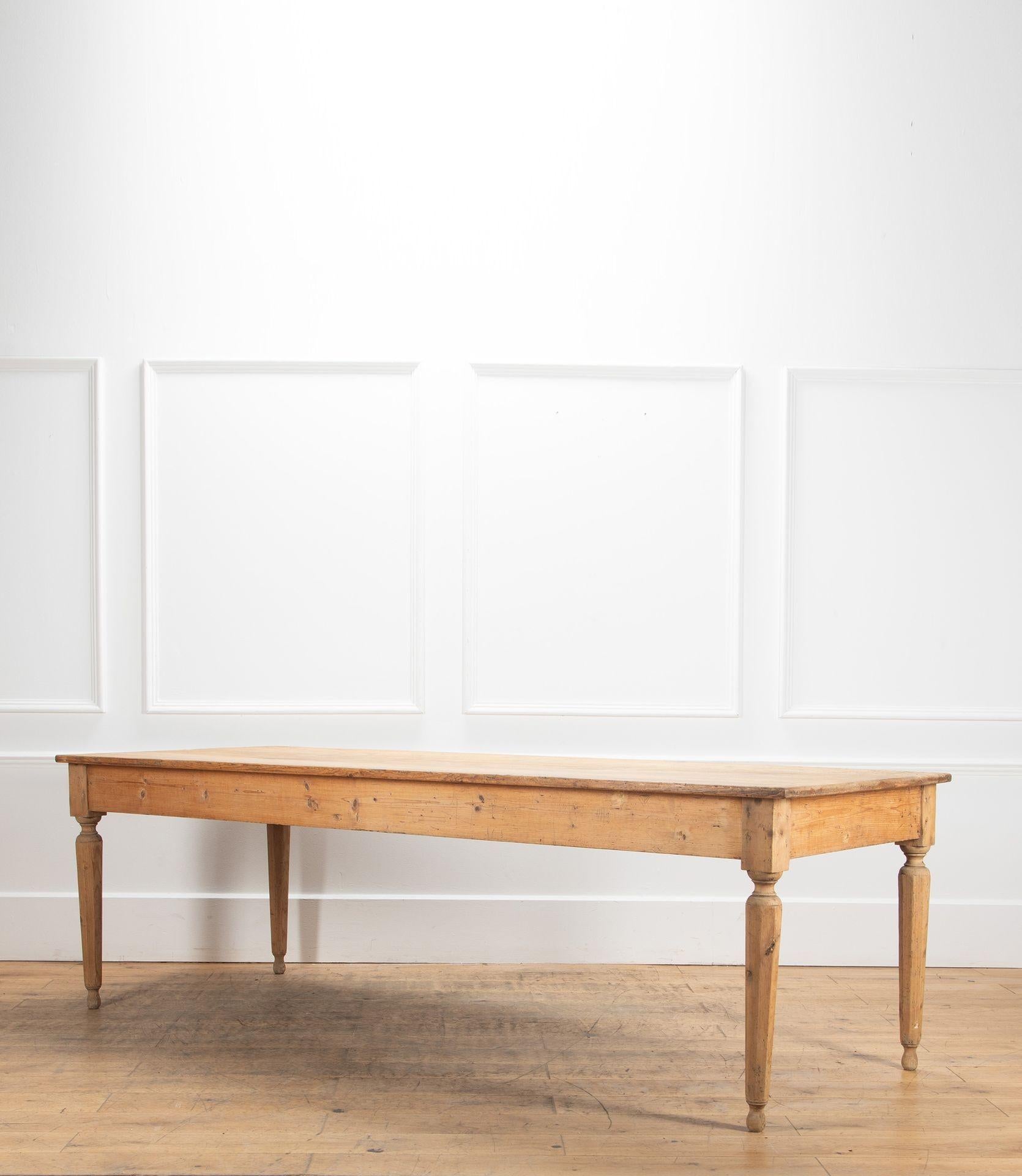 19th Century Italian Pine Farmhouse Table In Good Condition For Sale In Gloucestershire, GB