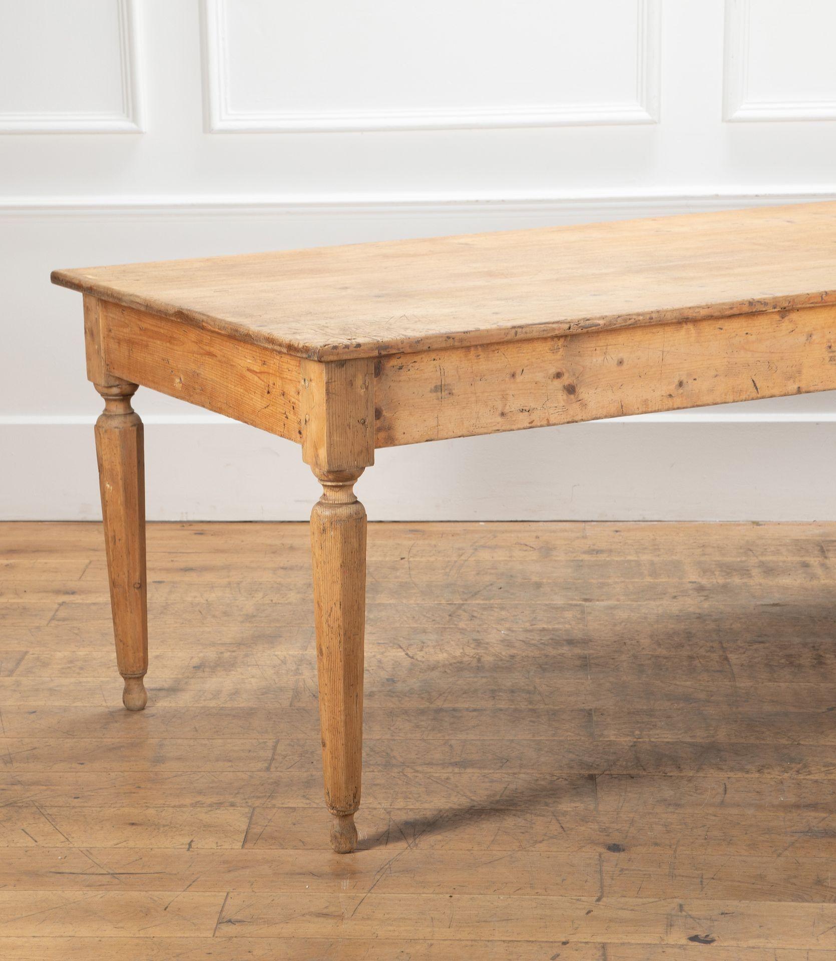 19th Century Italian Pine Farmhouse Table For Sale 1