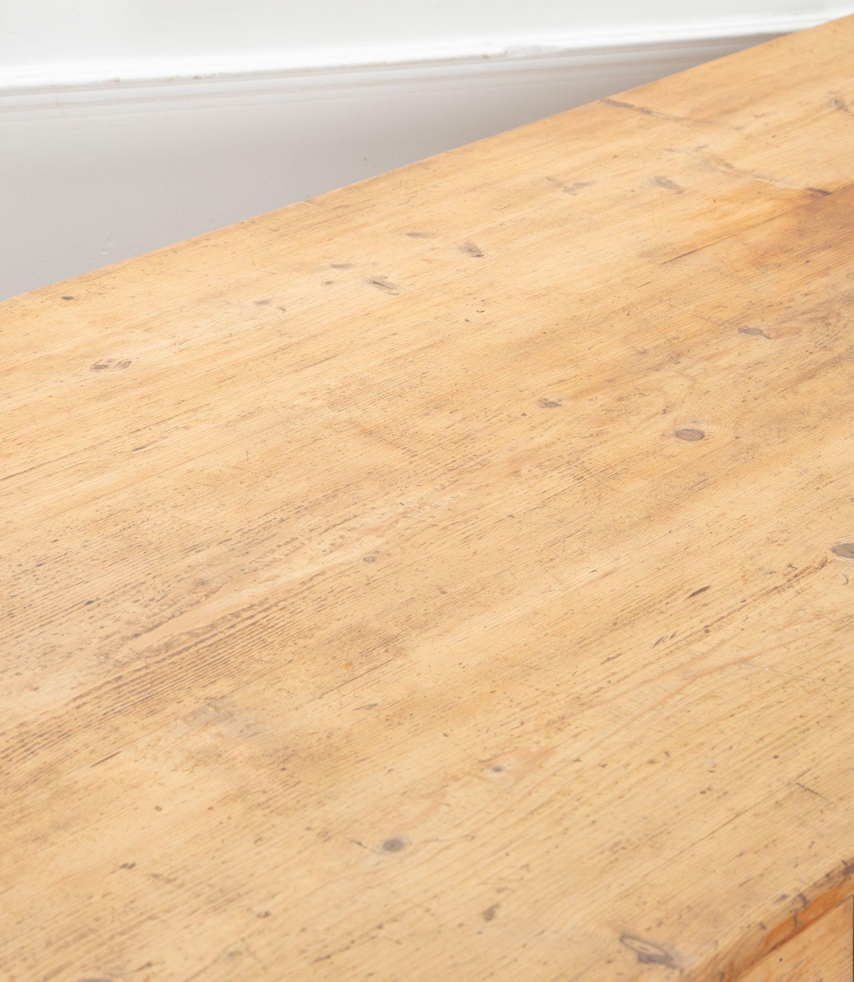 19th Century Italian Pine Farmhouse Table For Sale 3