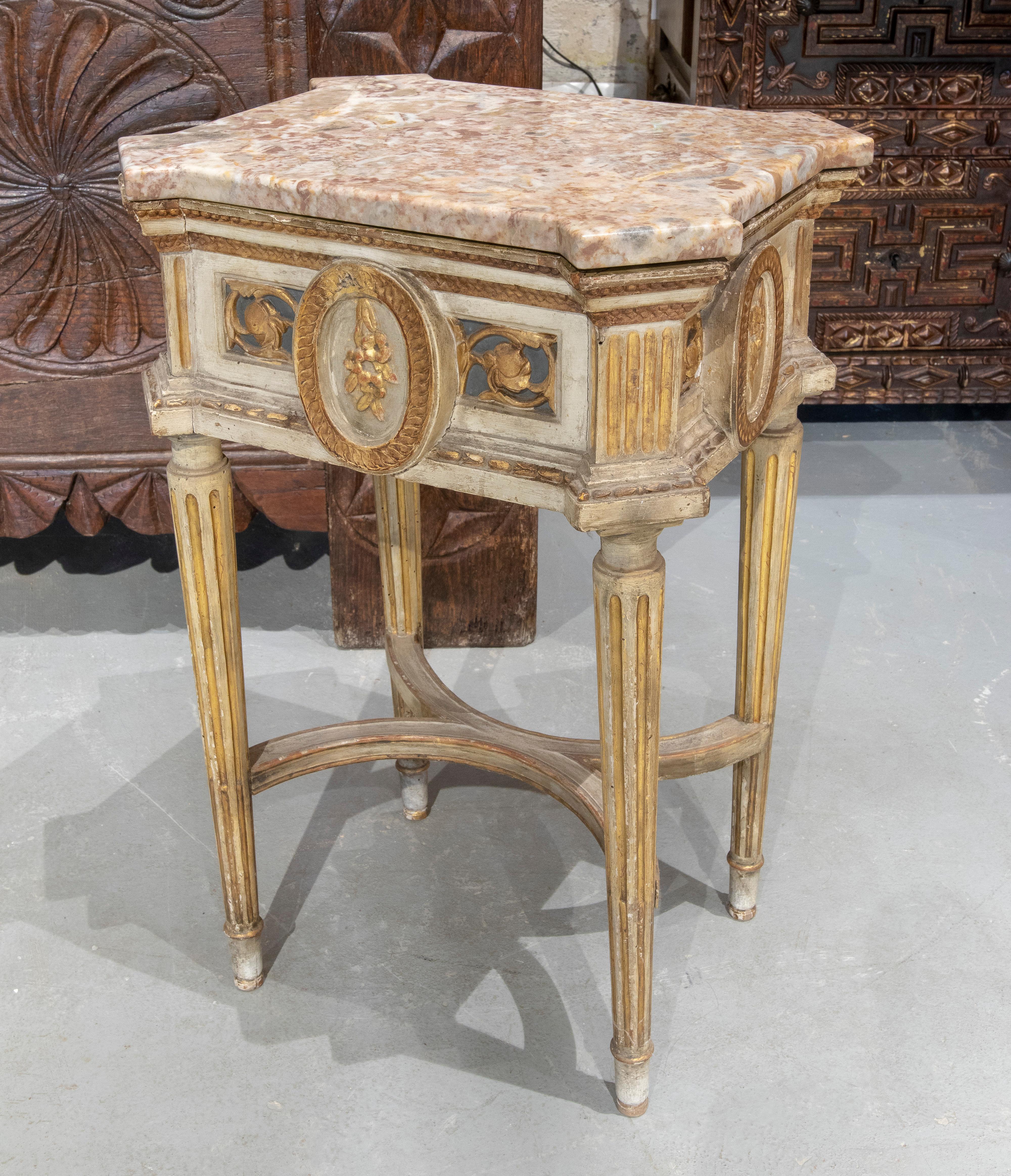 19th Century Italian Polychromed Side Table with Marble Top For Sale 1
