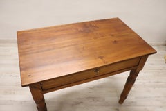 bureau antique en bois de peuplier italien du 19ème siècle