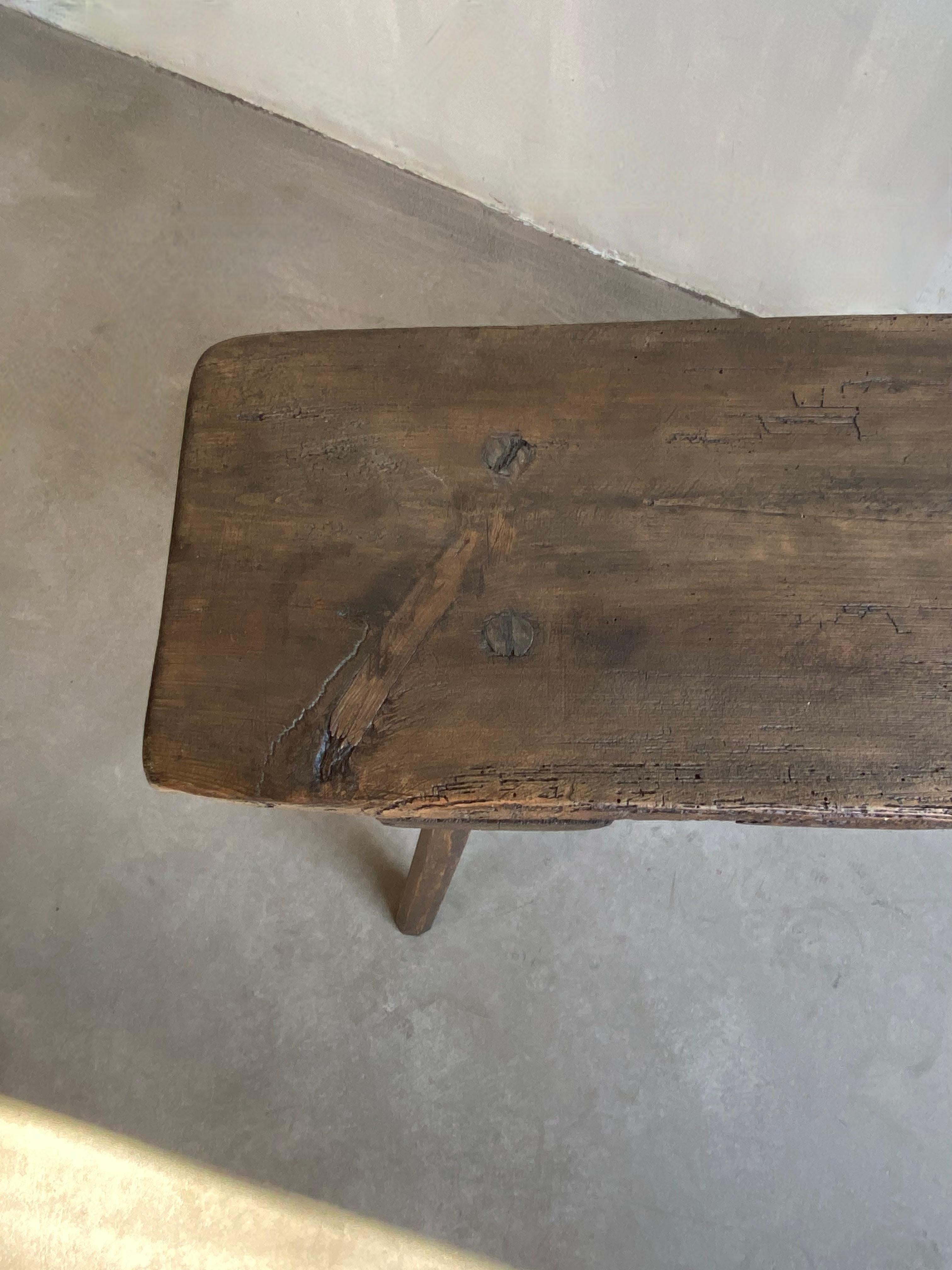 Banc primitif italien du 19ème siècle en vente 4