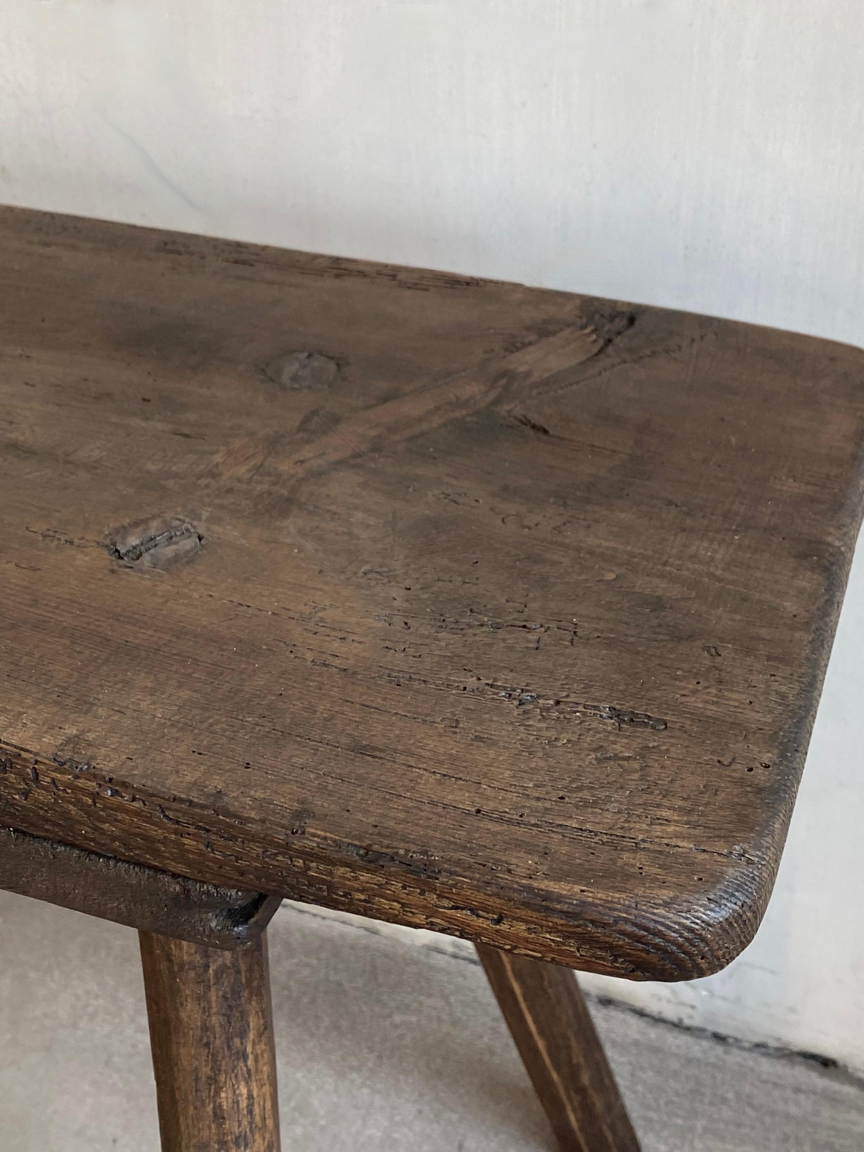 Banc primitif italien du 19ème siècle en vente 7