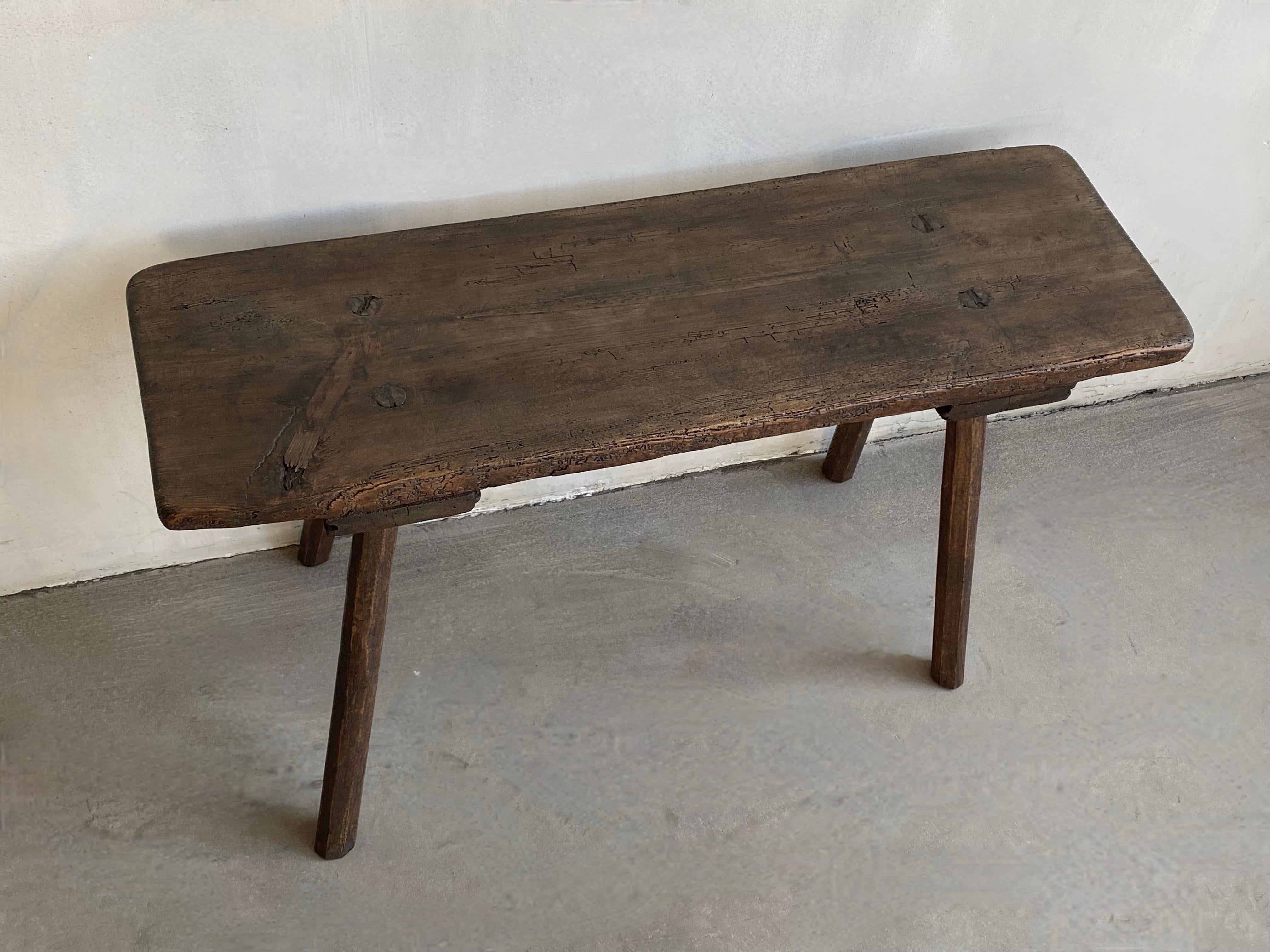 Chêne Banc primitif italien du 19ème siècle en vente