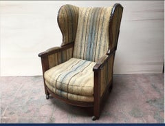 19th Century Italian Reclining Wooden Armchair with Original Upholstery. 1890s