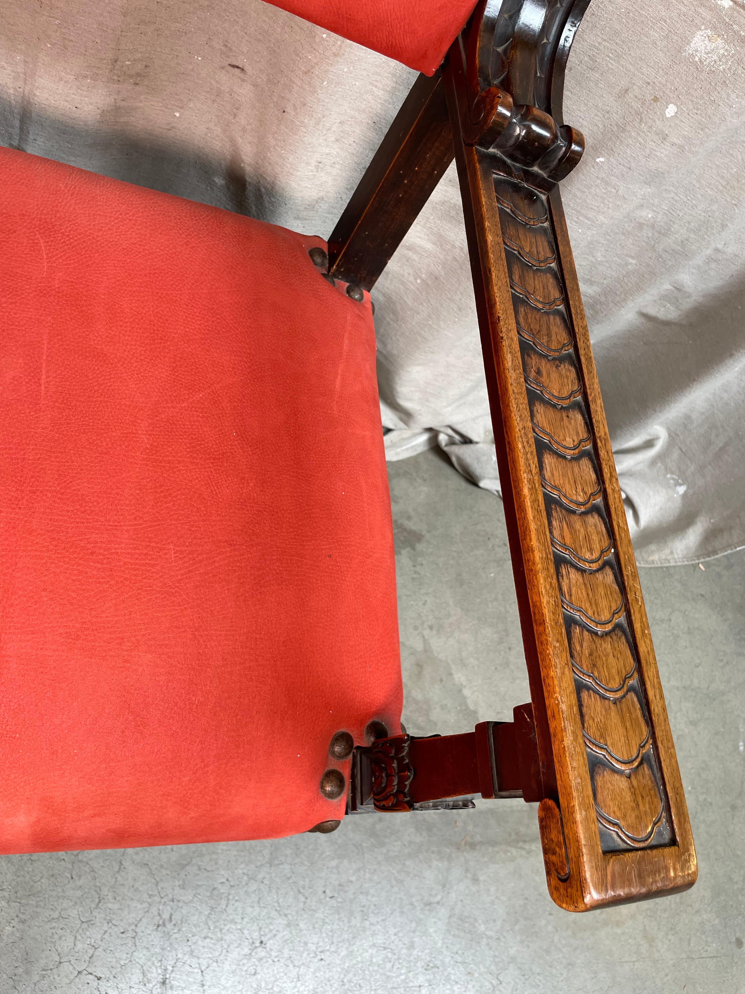 Italienischer roter Lederstuhl aus dem 19. Jahrhundert im Angebot 2