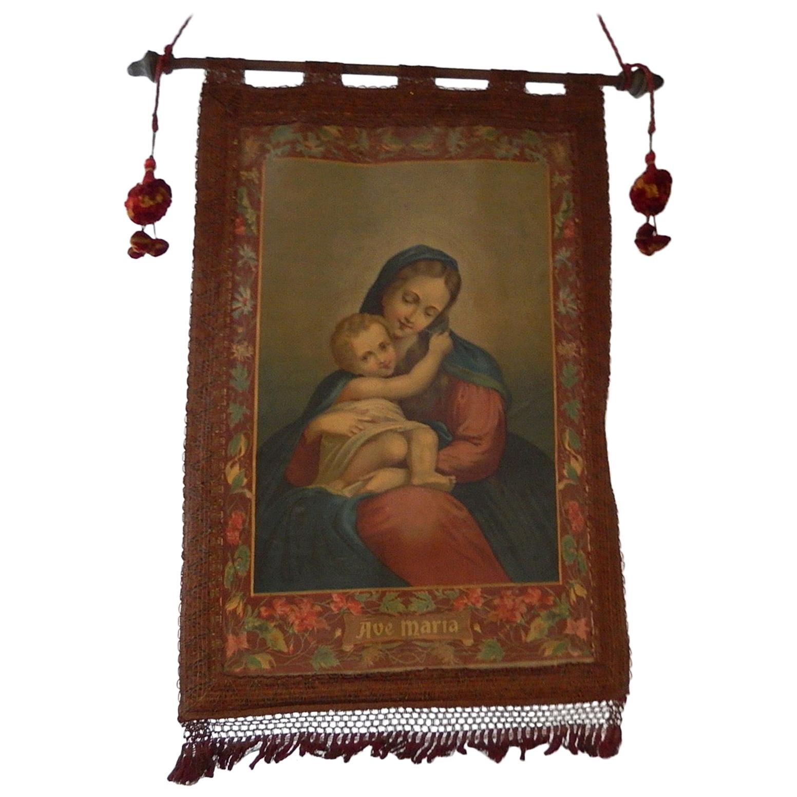 Italienisches religiöses Banner Ave Maria Oliograph des 19. Jahrhunderts mit Quasten im Angebot