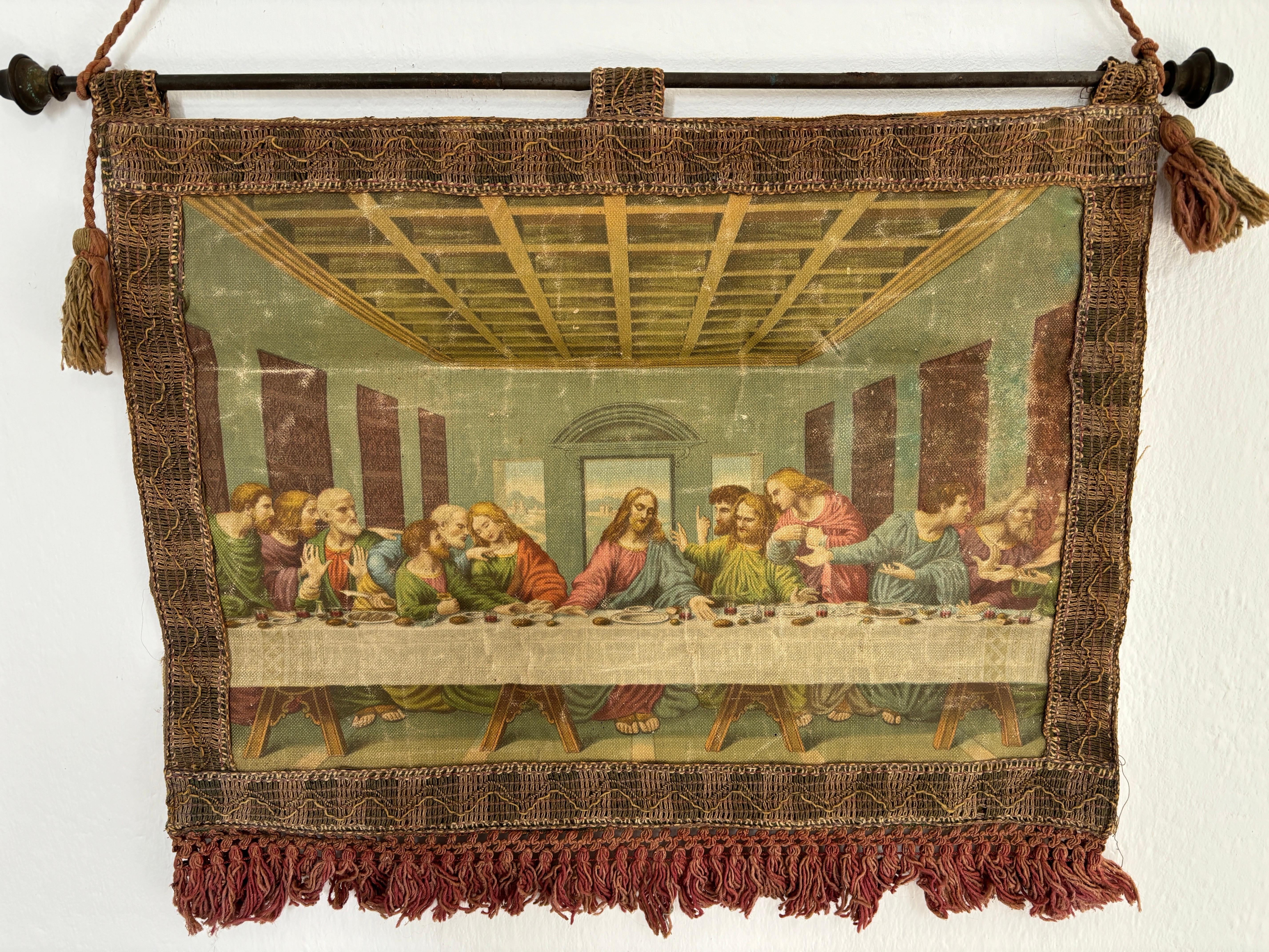 Beautiful oleograph of The last supper.  Original metal rod.. Free priority UPS shipping from Italy, no custom fees. Rare small size. Adding another 15 inches of rope to hang.  