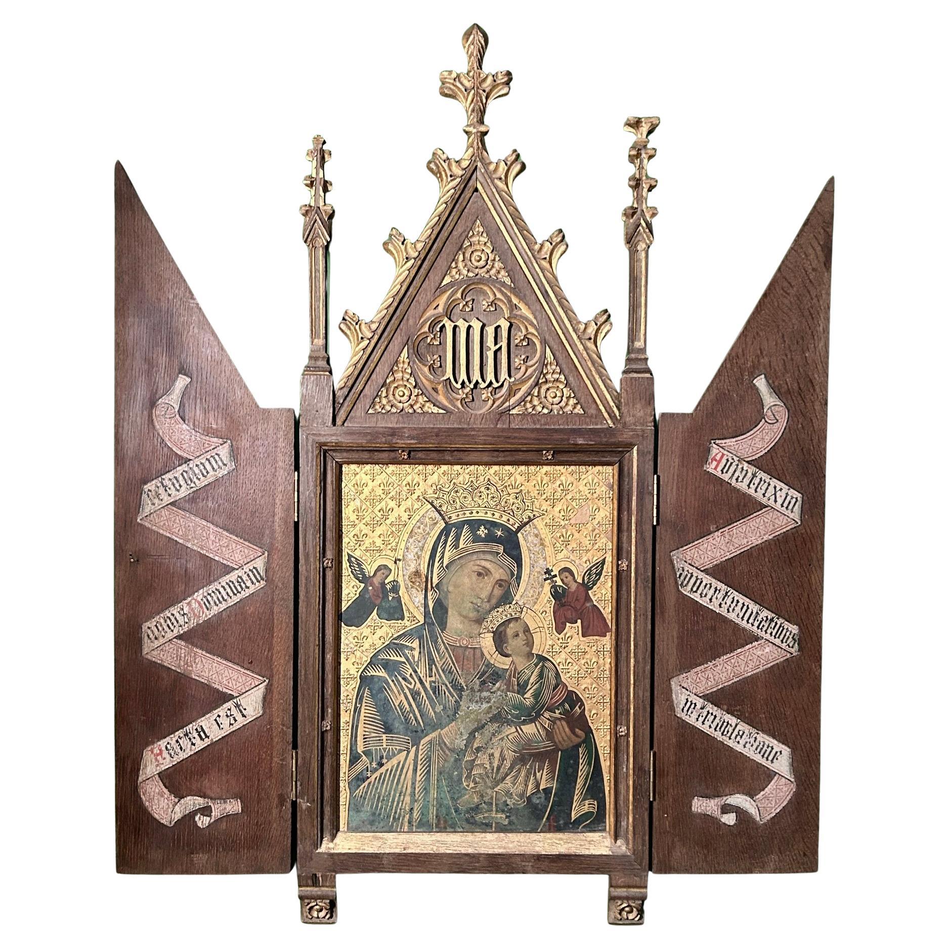 Cuadro al óleo de iconos religiosos italianos del siglo XIX en marco de gabinete de estilo gótico