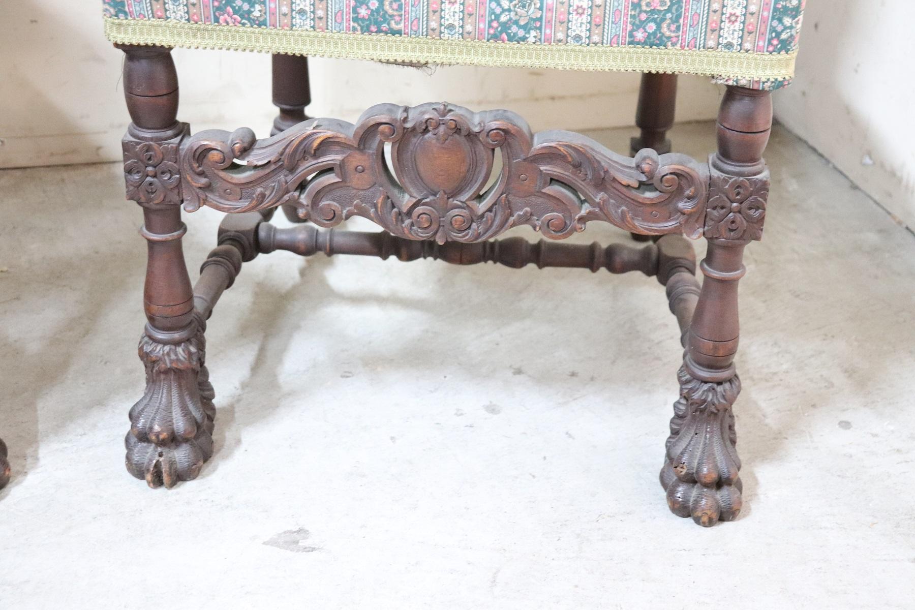 19th Century Italian Renaissance Carved Walnut Pair of Throne Chairs In Good Condition In Casale Monferrato, IT