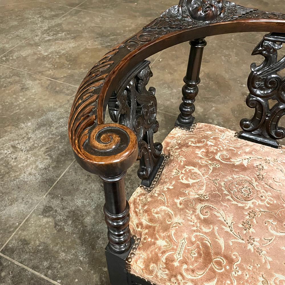 19th Century Italian Renaissance Corner Armchair For Sale 6