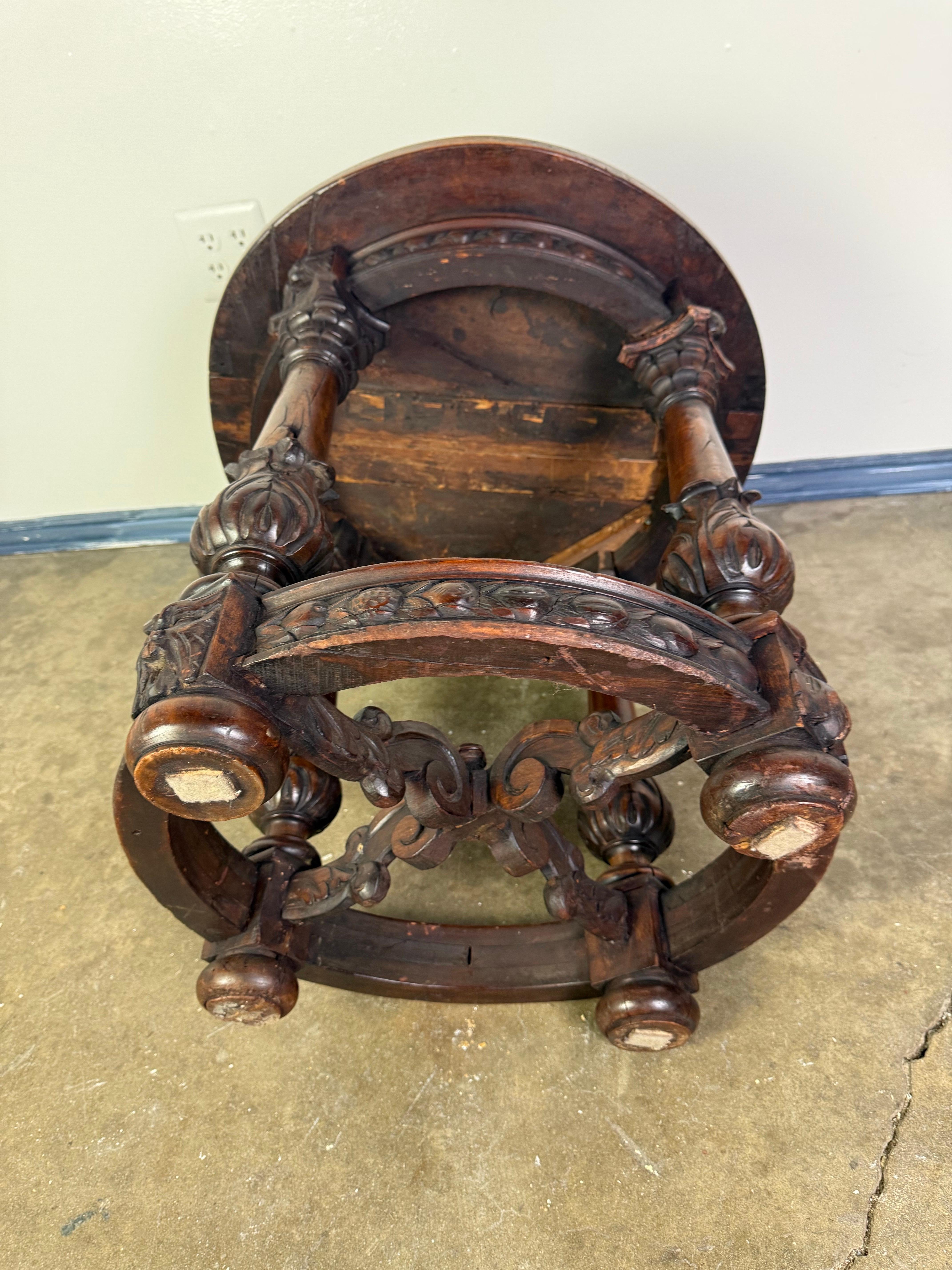 19th Century Italian Renaissance Revival Carved Walnut Table For Sale 7
