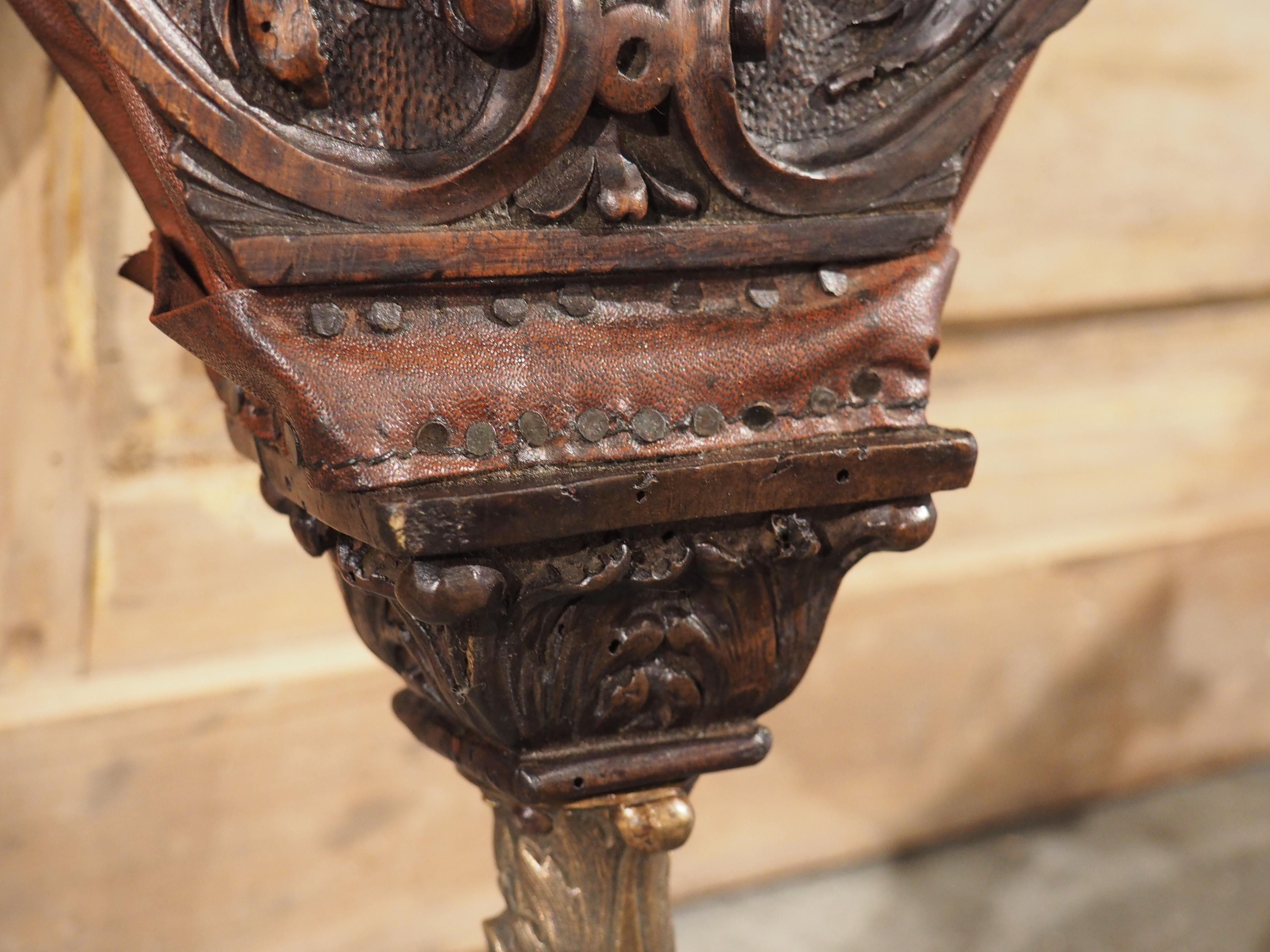 19th Century Italian Renaissance Style Bellows “Soffietto” in Carved Walnut 5