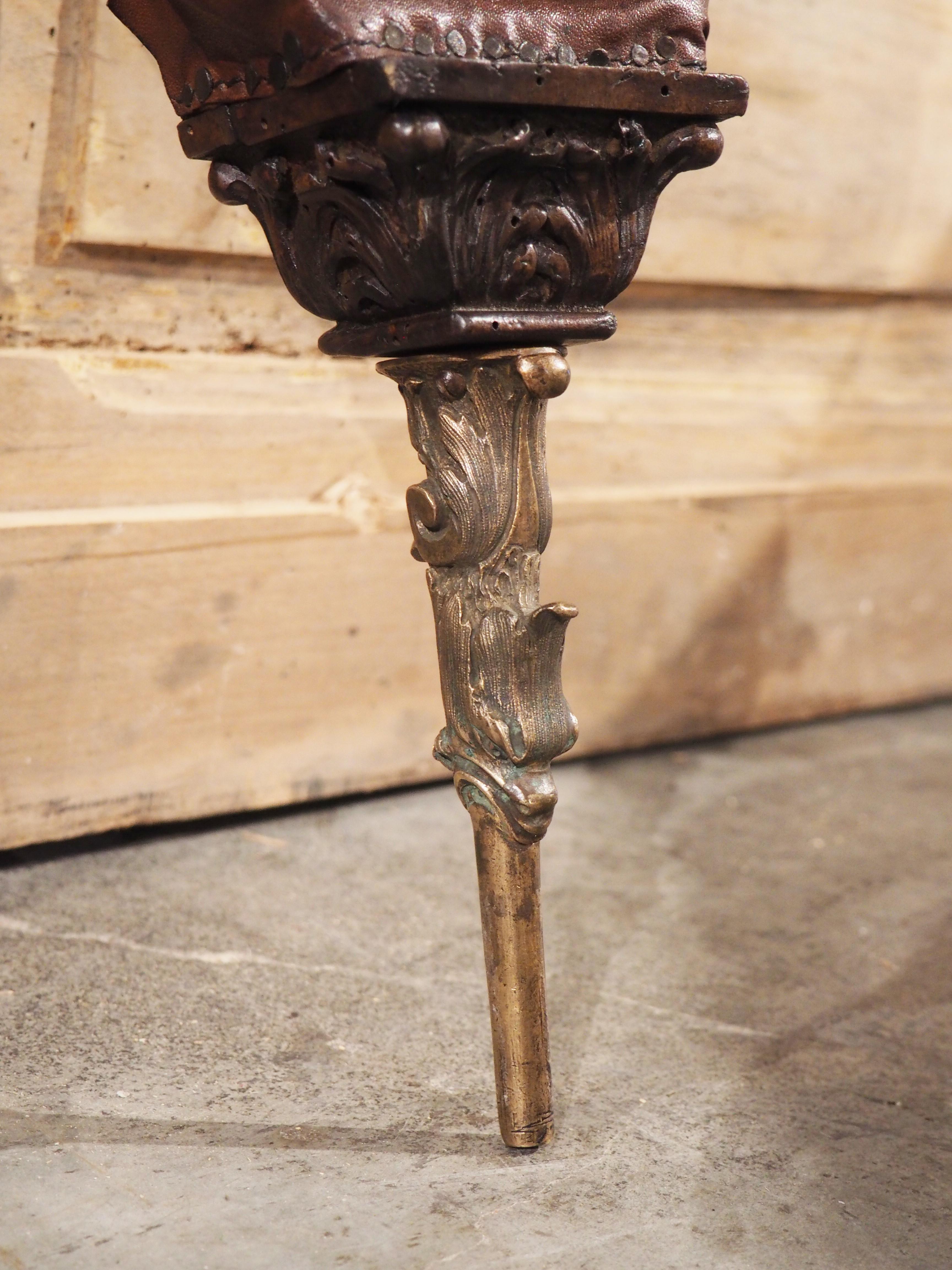 19th Century Italian Renaissance Style Bellows “Soffietto” in Carved Walnut 4