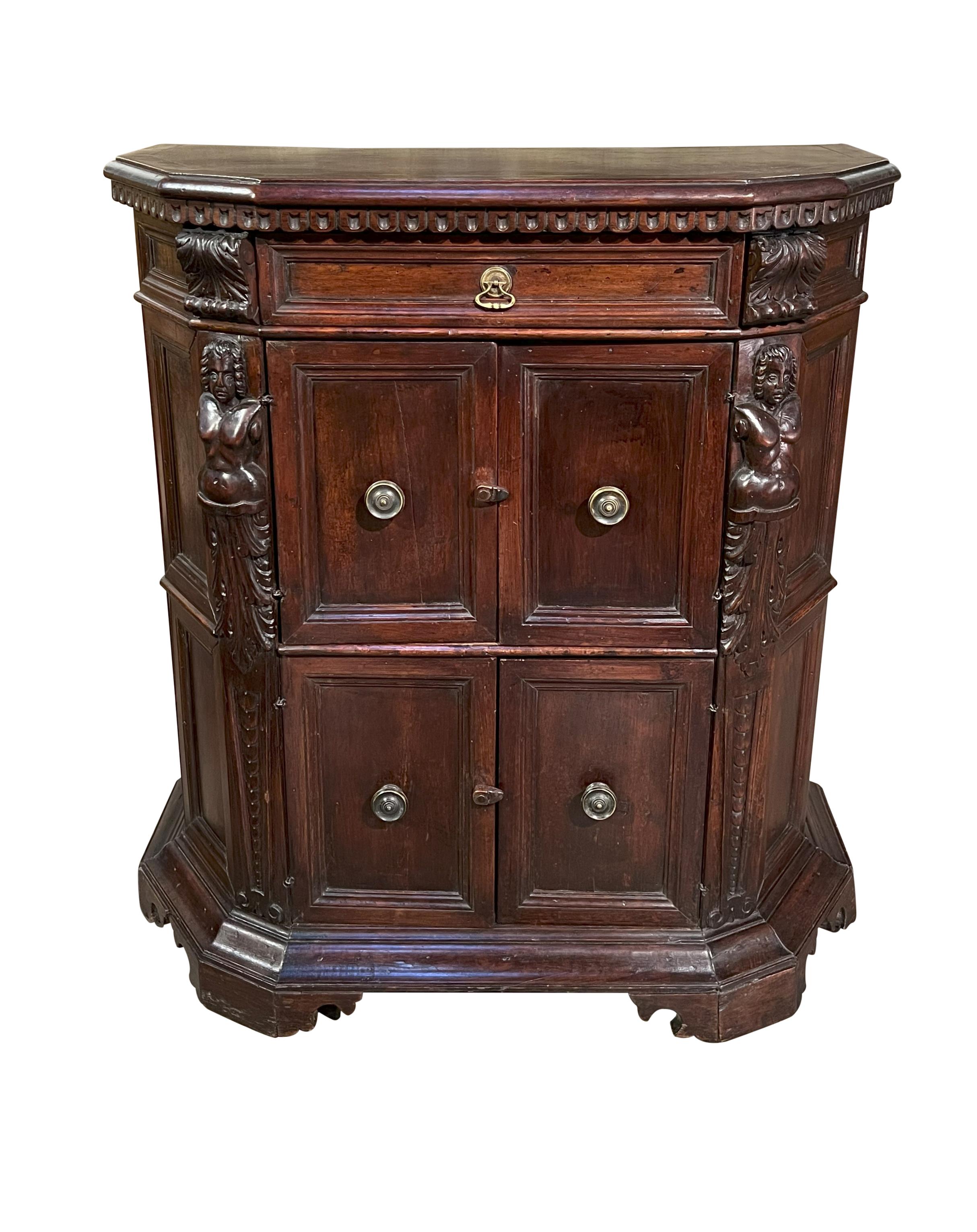 Hand-Carved 19th Century Italian Renaissance Style Carved Dark Walnut Night Stand Pair  For Sale