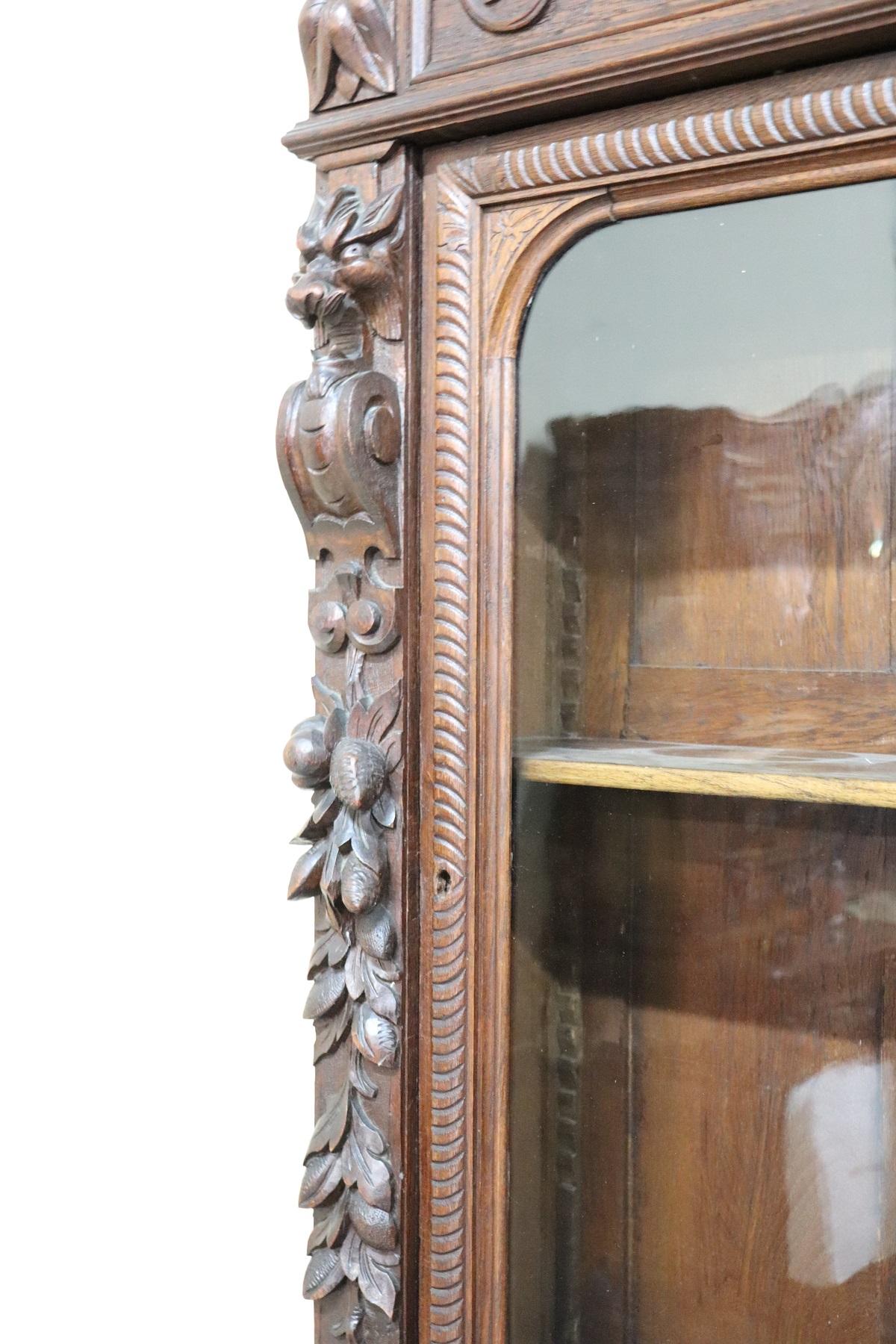 19th Century Italian Renaissance Style Carved Oak Bookcase or Sideboard In Good Condition In Casale Monferrato, IT