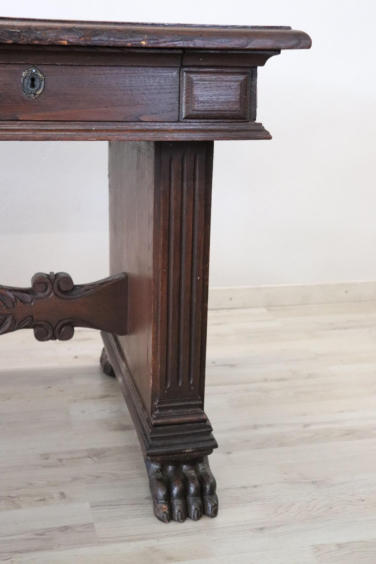 19th Century Italian Renaissance Style Carved Oak Desk or Writing Table In Good Condition In Casale Monferrato, IT