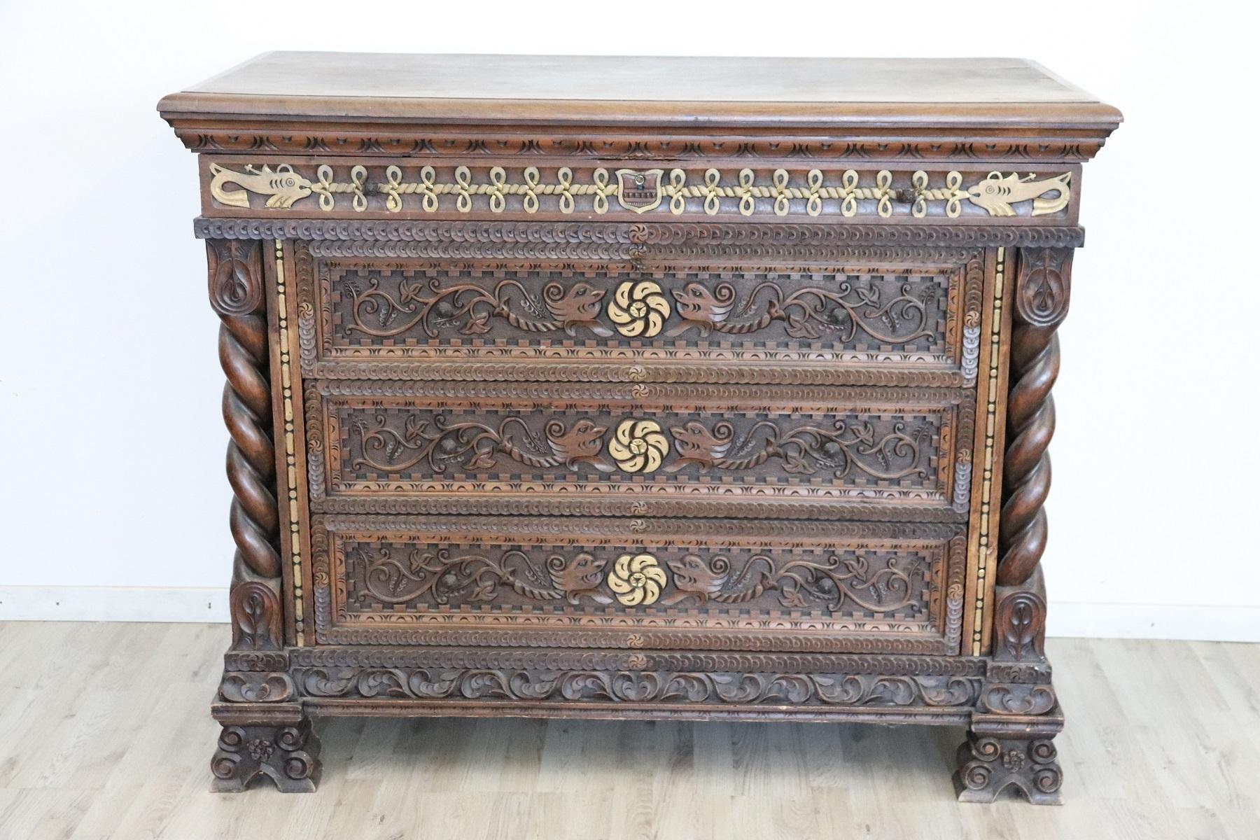 19th Century Italian Renaissance Style Carved Walnut Bedroom Set, Five Pieces 13