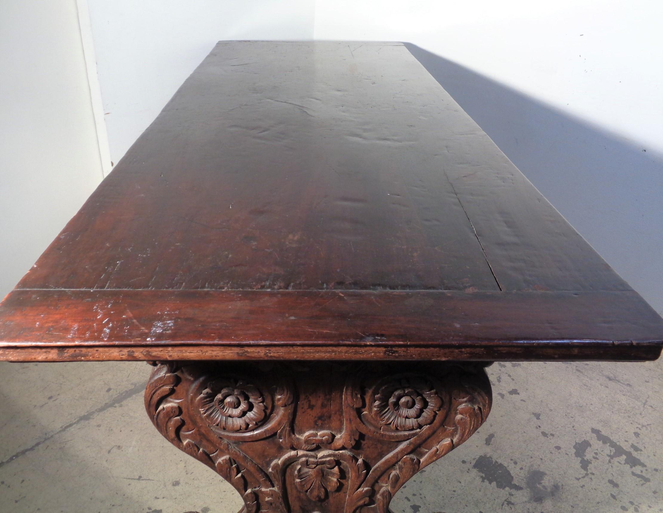 19th Century Italian Renaissance Style Carved Walnut Library Table For Sale 4