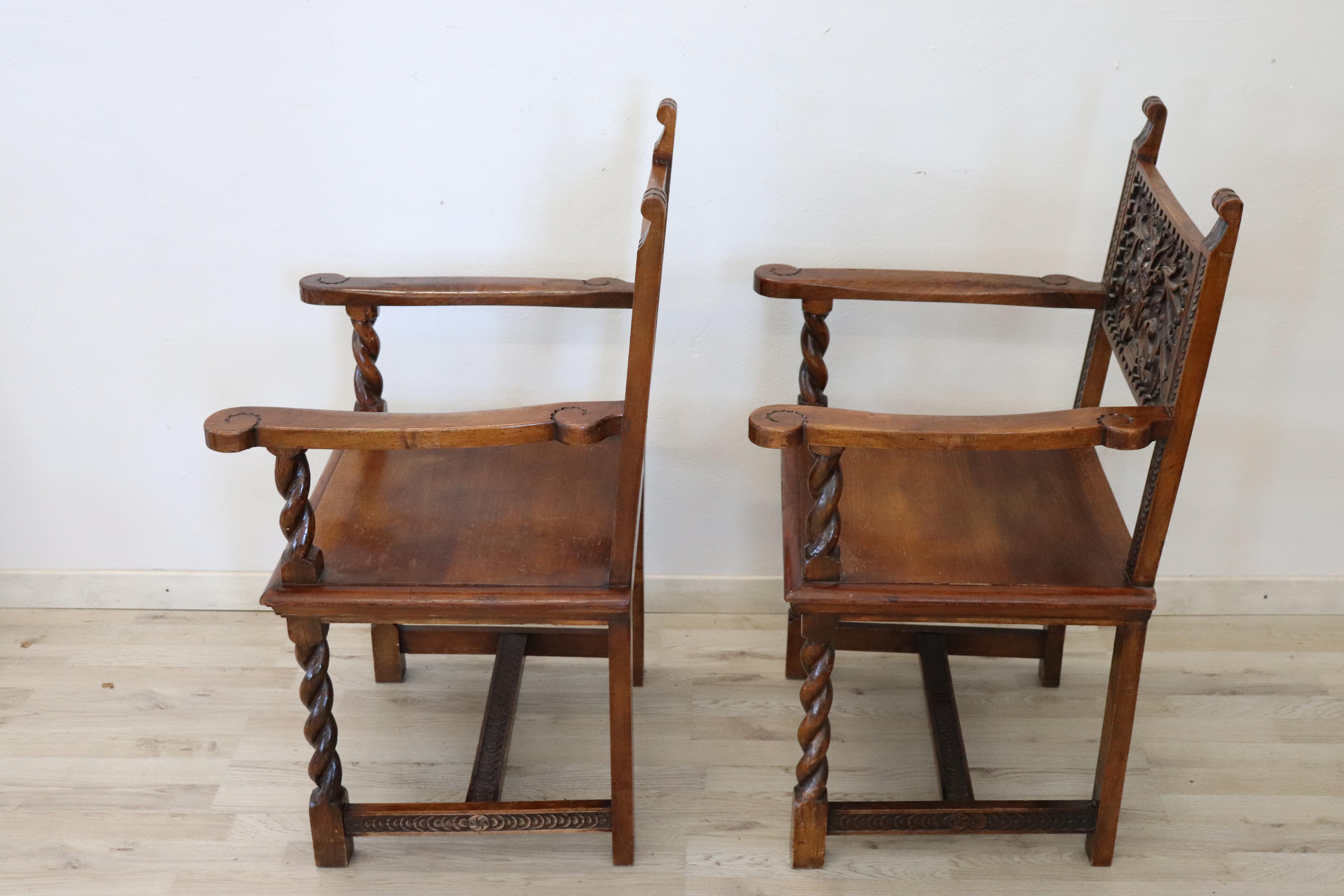 19th Century Italian Renaissance Style Carved Walnut Pair of Throne Chairs 7